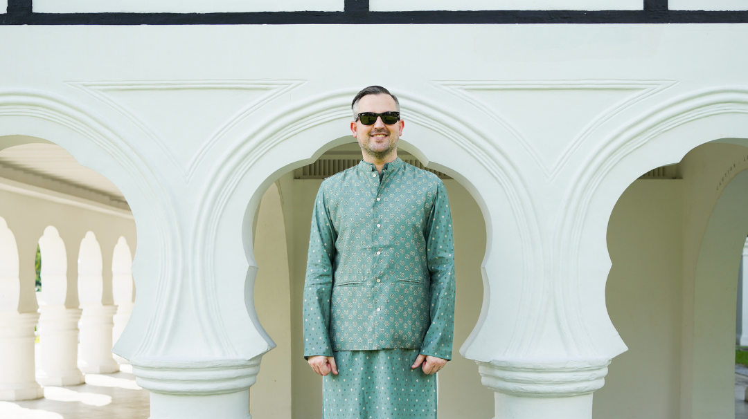 How to Style Men’s Ethnic Wear for Deepavali 2025