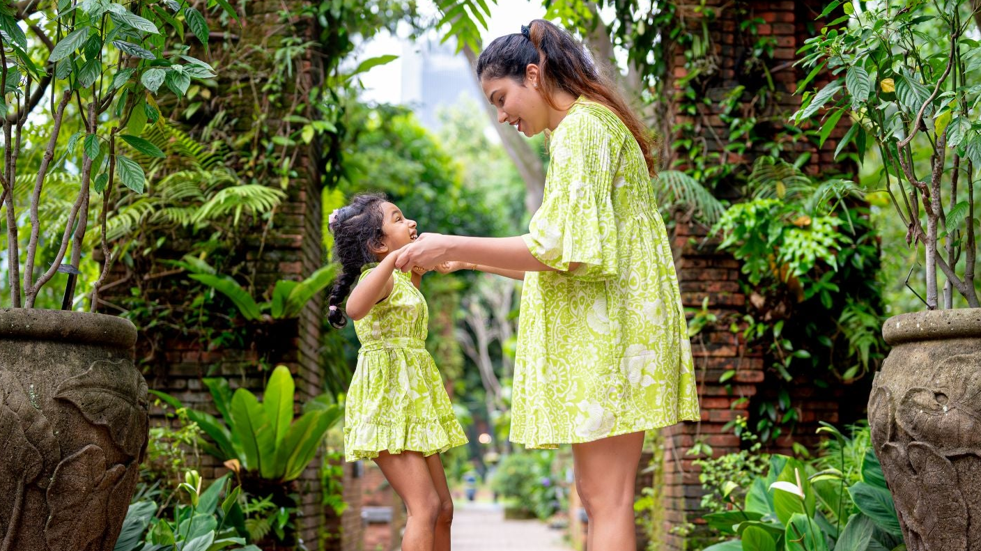 Matching Family Outfits Singapore 2025: Christmas & Holiday Fashion - Nimbu