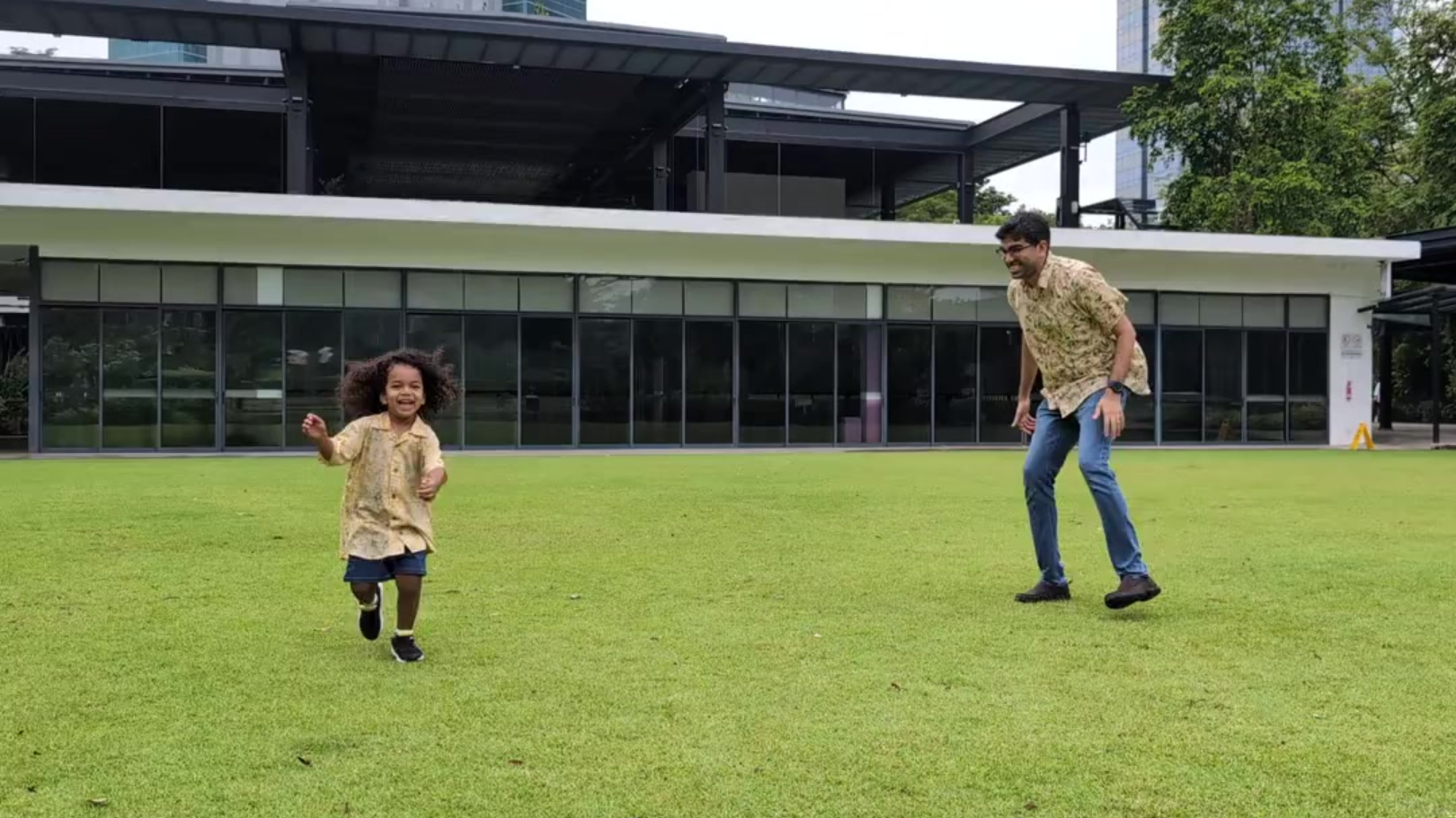 Comfy Casual Wear for Kids: Layering Tips for Tropical Weather