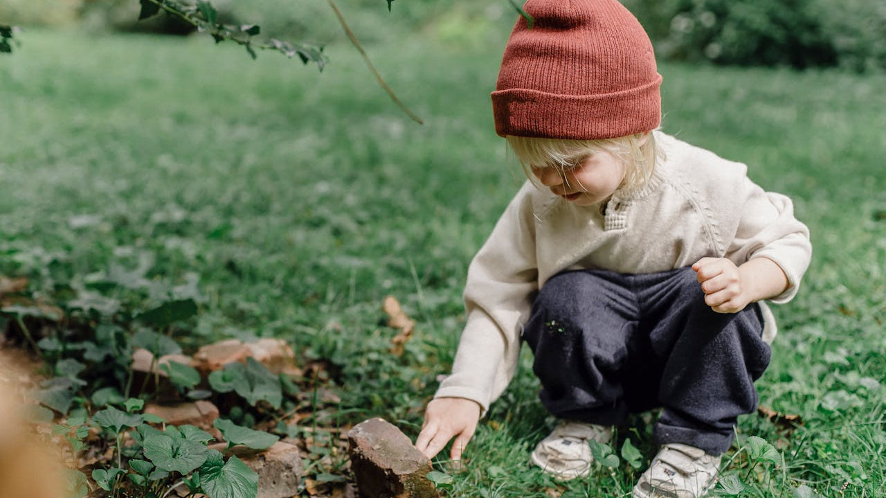Celebrating Rakhi with Nature: Outdoor Fun with Your Sibling 🌳