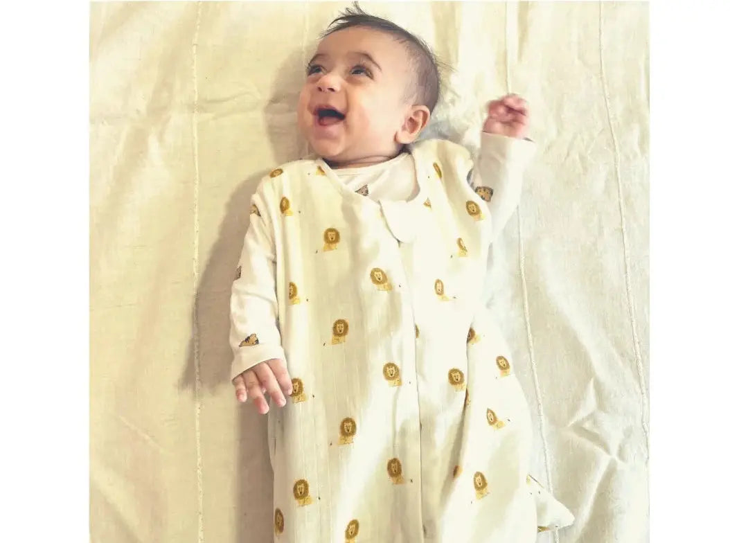 Organic Muslin Sleep Bag - Just Lion Around Dulaar