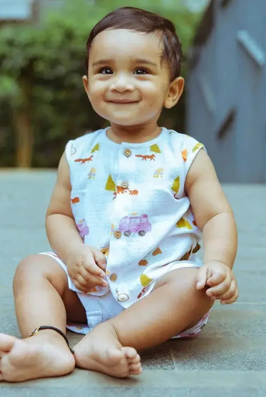 Vest & Shorts Set - The Happy Camper Dulaar