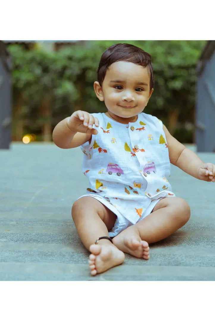 Vest & Shorts Set - The Happy Camper Dulaar