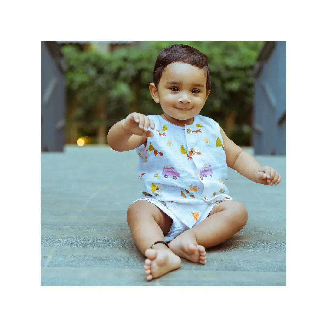 Vest & Shorts Set - The Happy Camper Dulaar