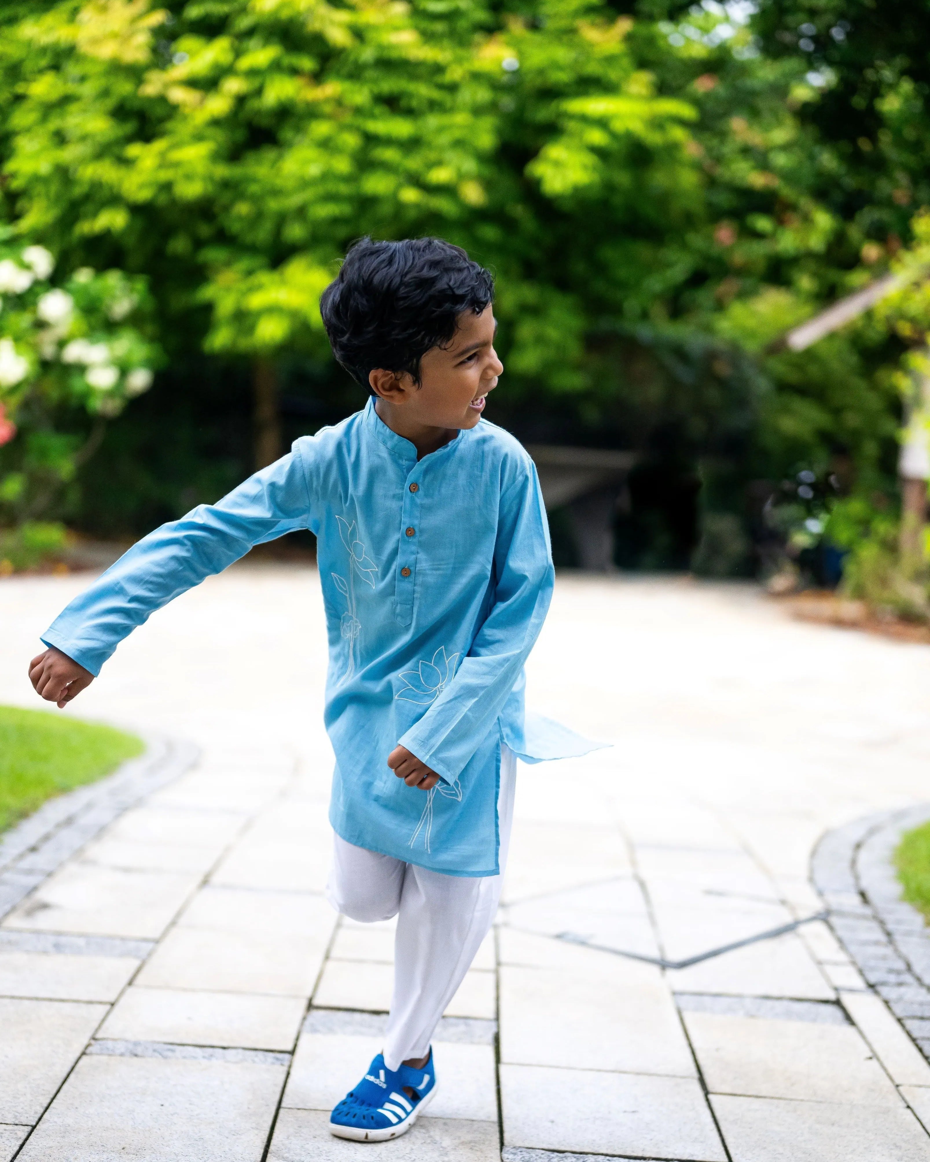 Embroidered Lotus Blue Kurta Pajama Set Nimbu