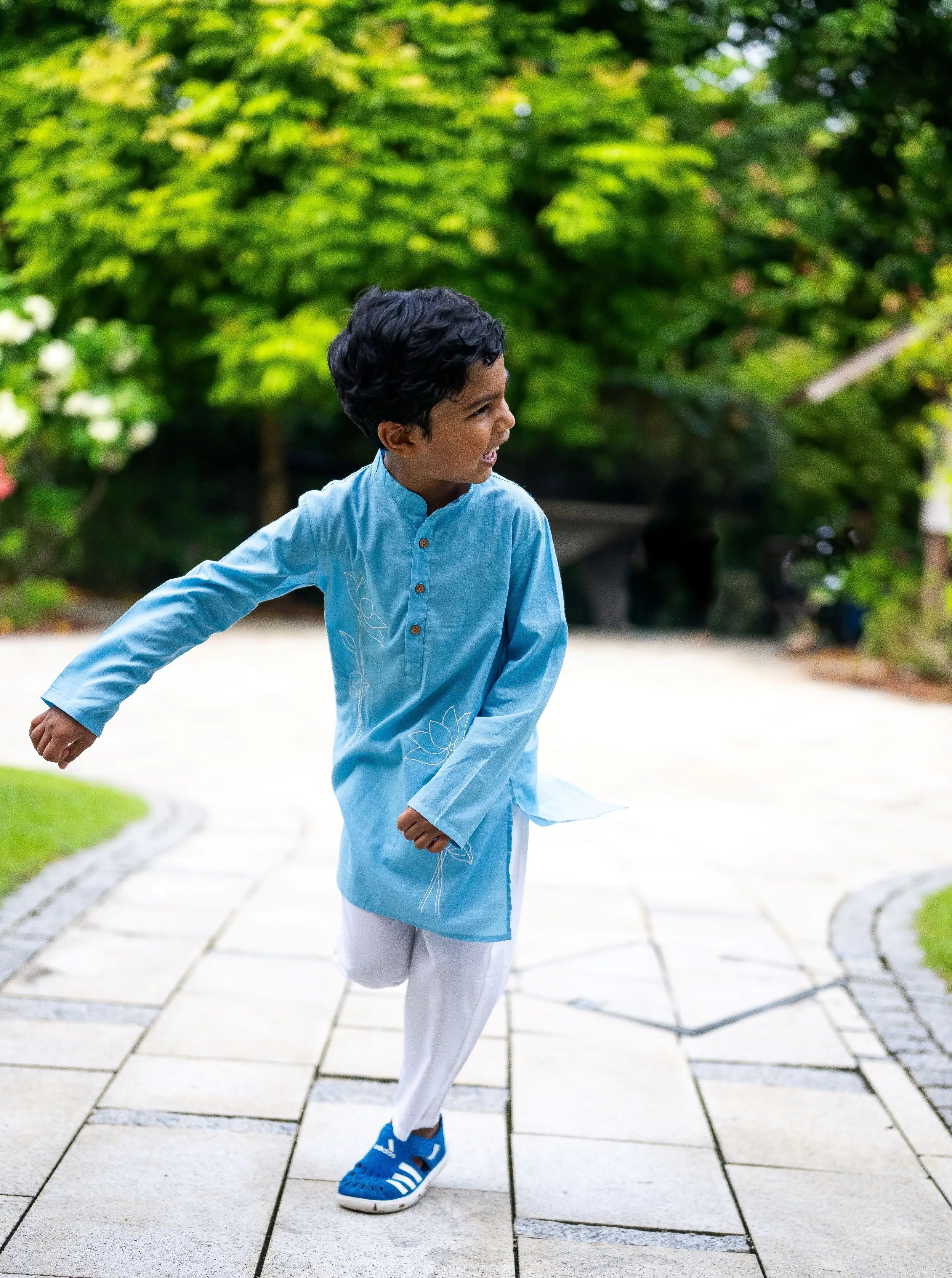 Embroidered Lotus Blue Kurta Pajama Set Nimbu