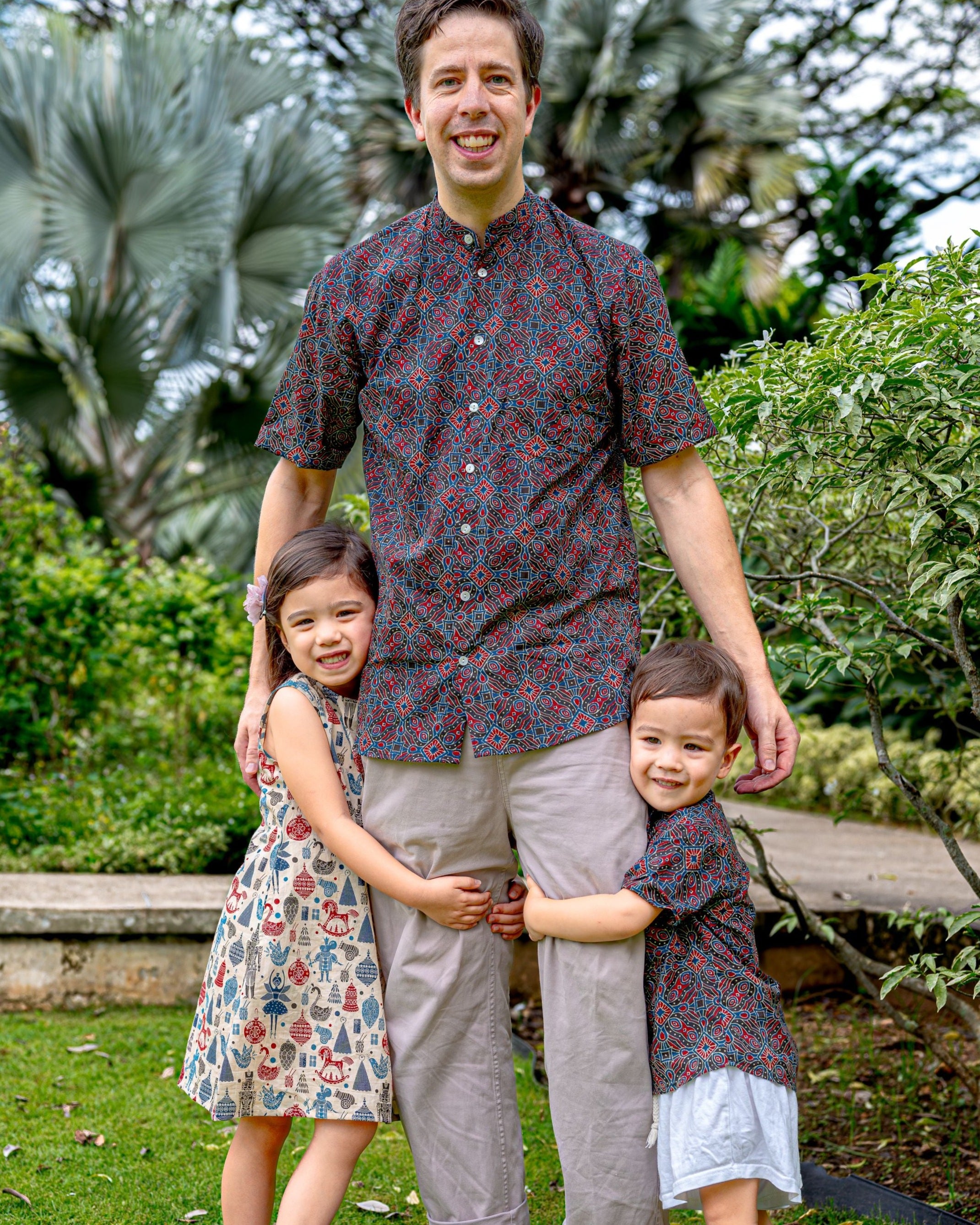 Cambodia Adult Unisex Cotton Shirt and Peru girls dress