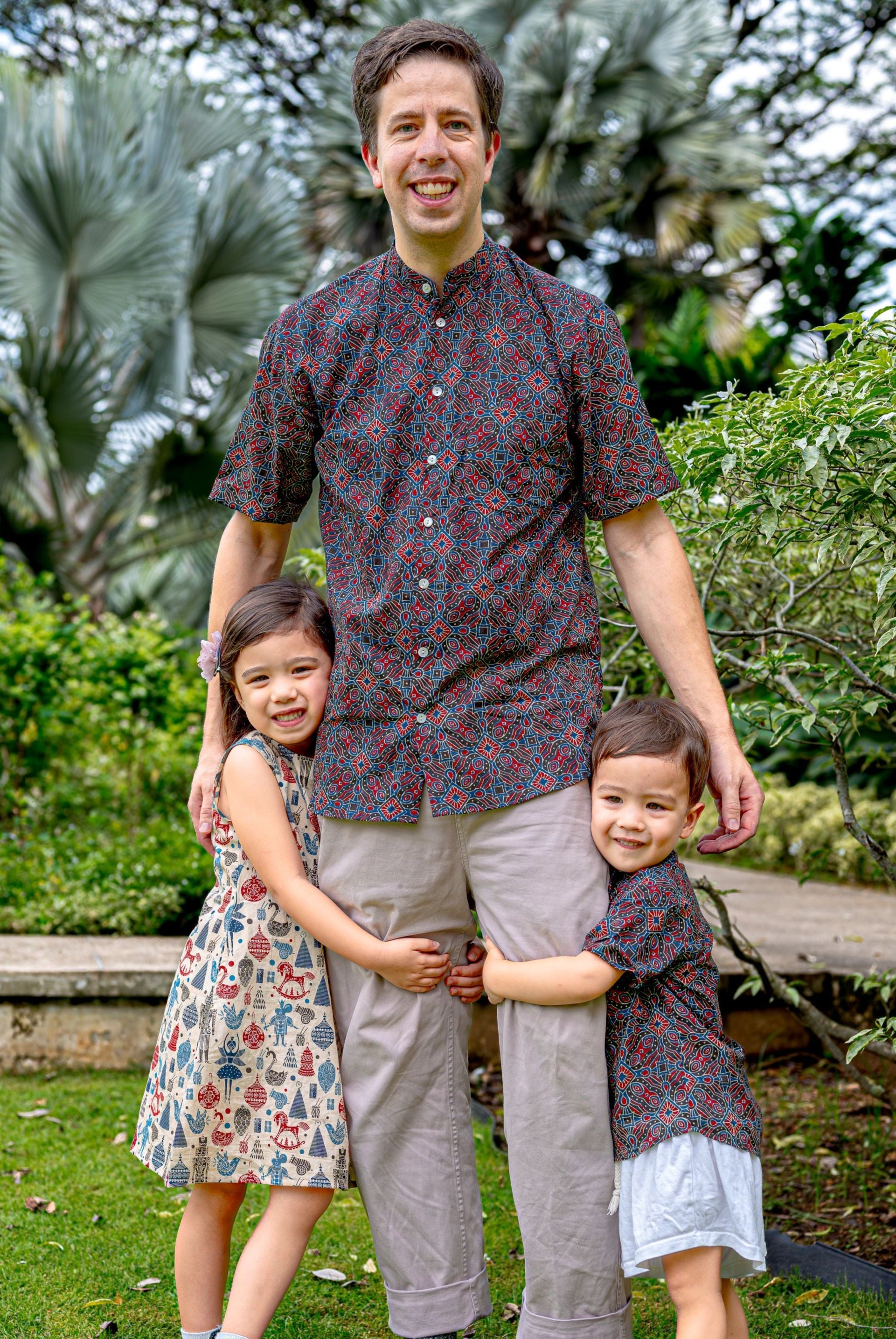 Cambodia Adult Unisex Cotton Shirt and Peru girls dress