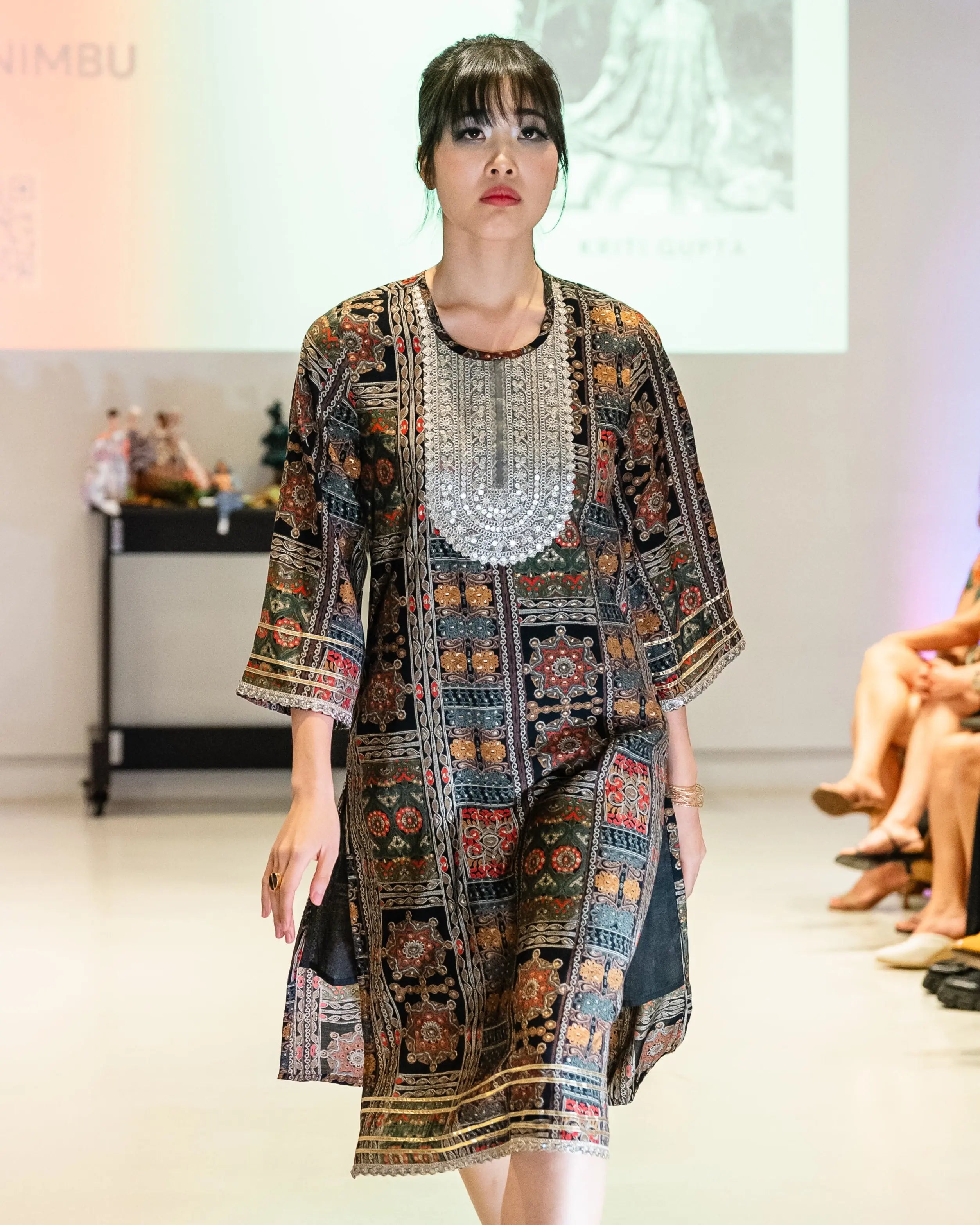 Shan Black women's 3pc Kurta set with Dupatta in Muslin Cotton Nimbu