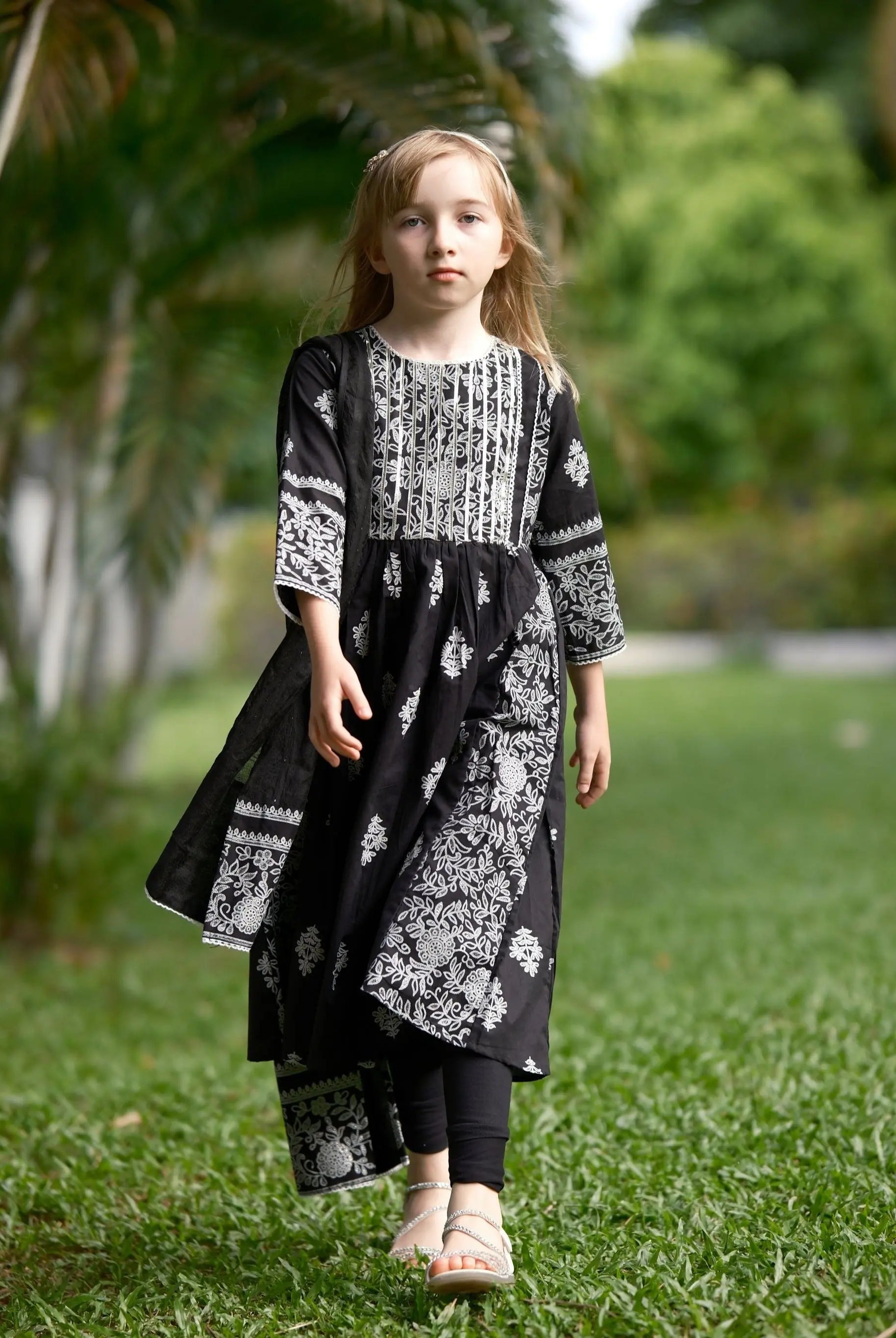 Zara Anarkali Kurti in Black & White Shimmer Khari Print with Soft Cotton Leggings Nimbu