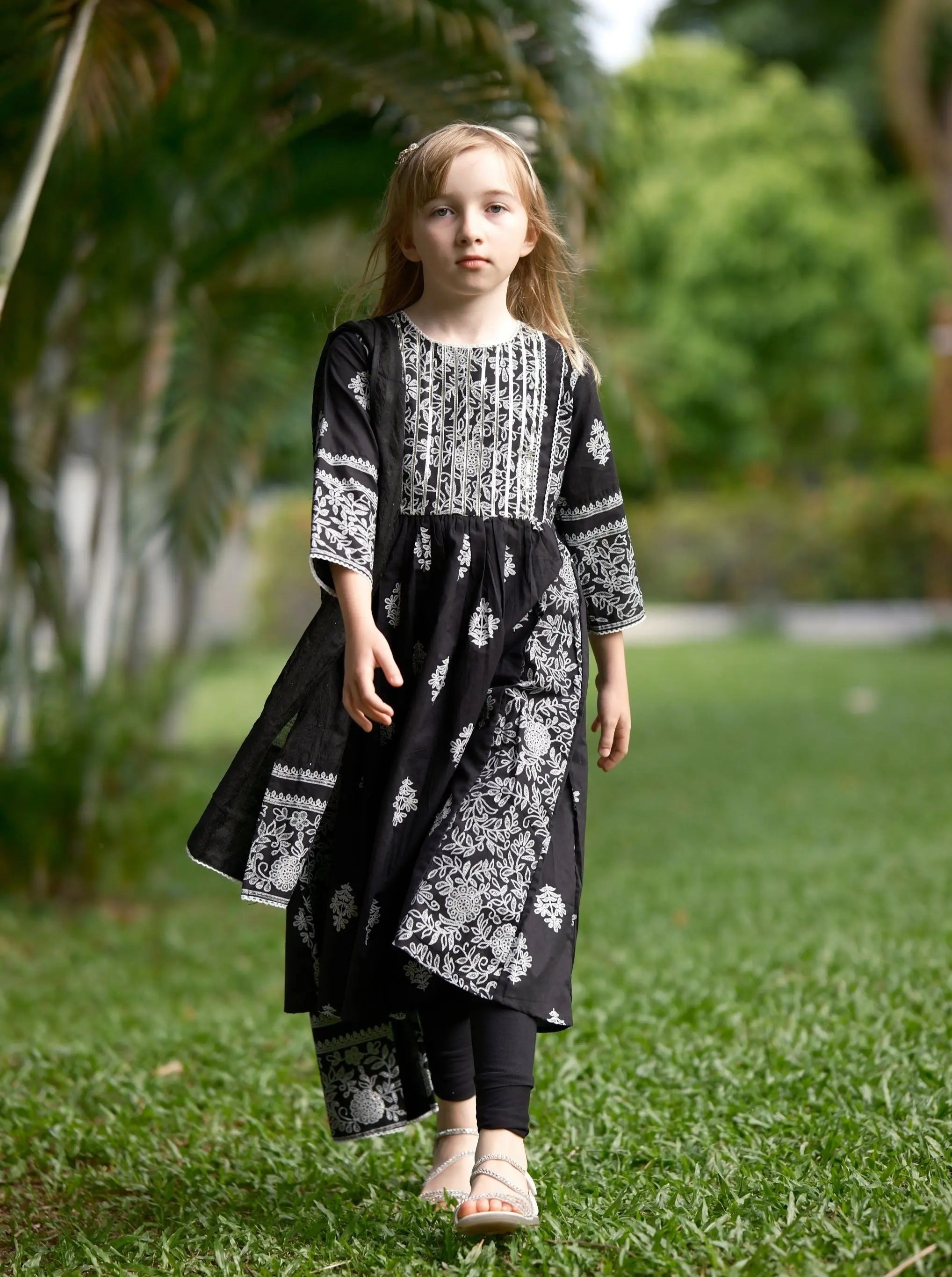 Zara Anarkali Kurti in Black & White Shimmer Khari Print with Soft Cotton Leggings Nimbu