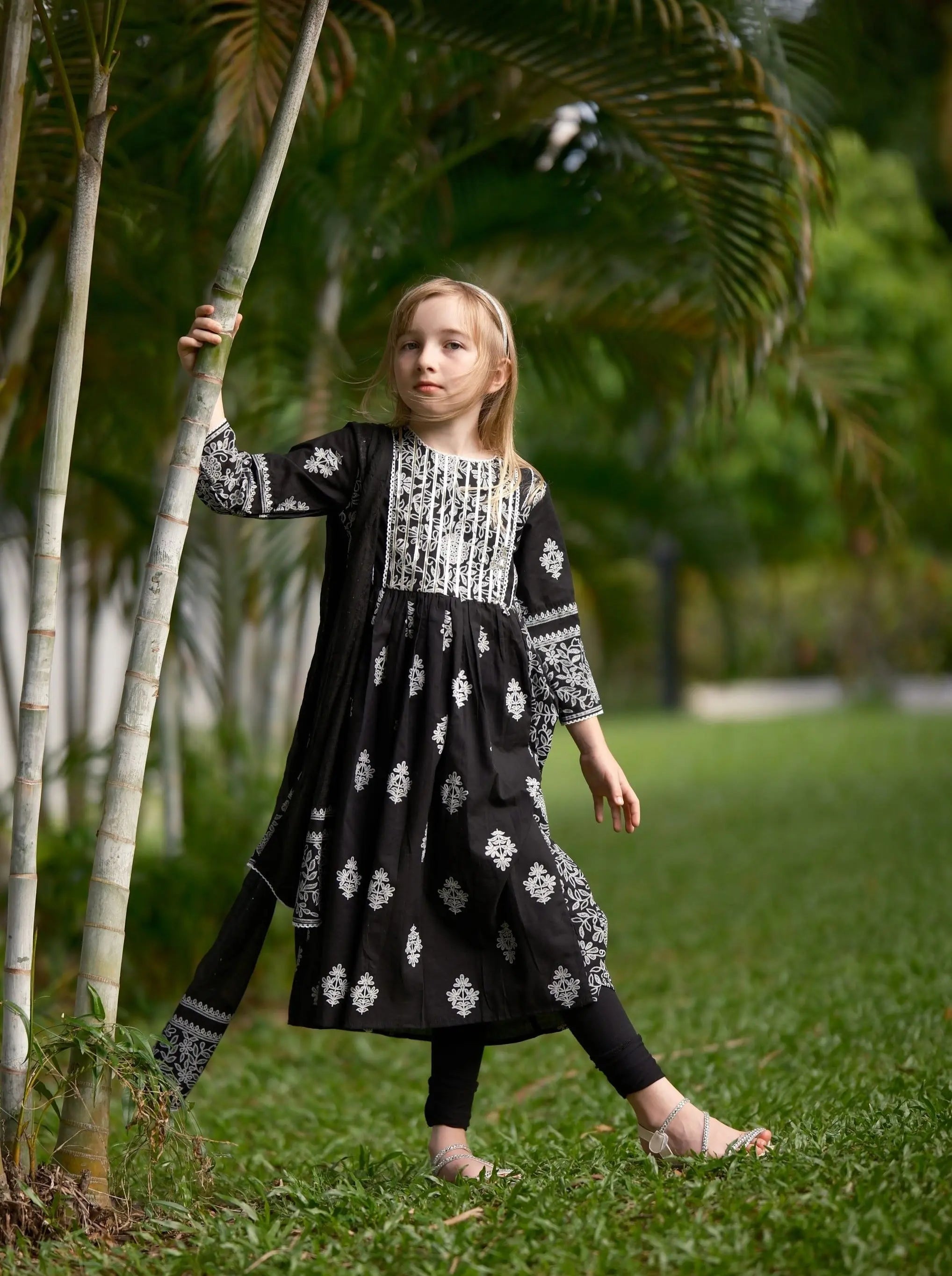 Zara Anarkali Kurti in Black & White Shimmer Khari Print with Soft Cotton Leggings Nimbu