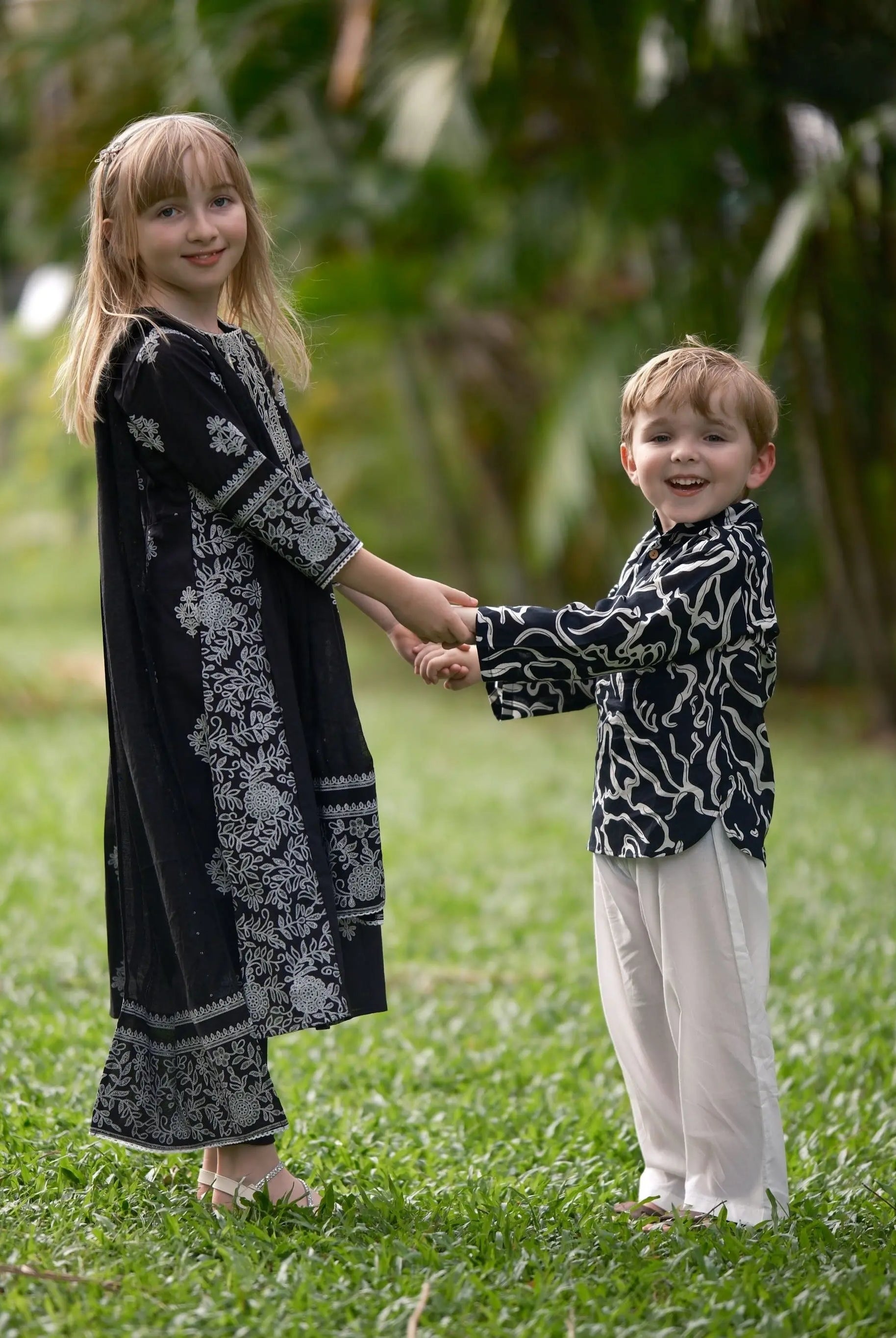 Zara Anarkali Kurti in Black & White Shimmer Khari Print with Soft Cotton Leggings Nimbu