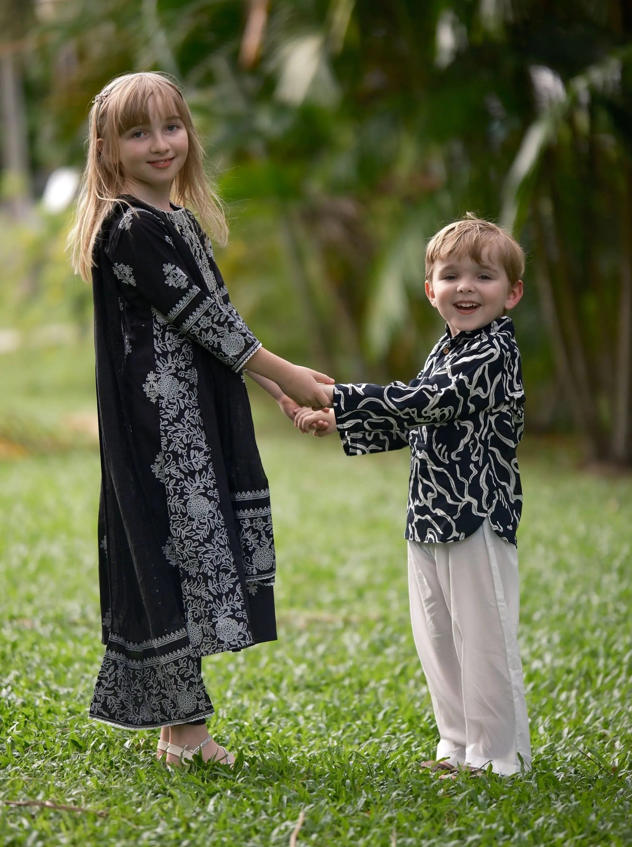 Zara Anarkali Kurti in Black & White Shimmer Khari Print with Soft Cotton Leggings Nimbu