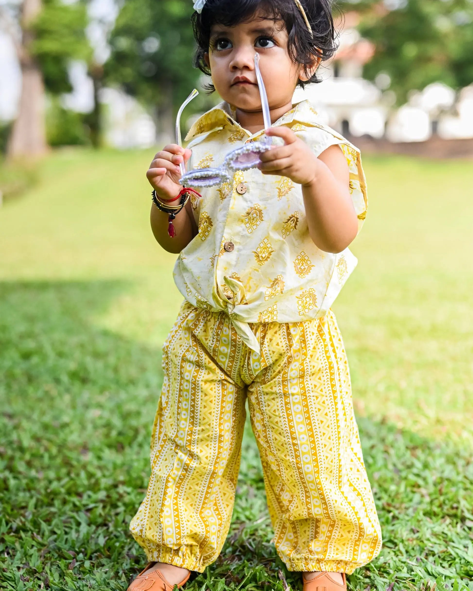 Lemonade Sleeveless Shirt & Bohemian Pants Set for girls Nimbu