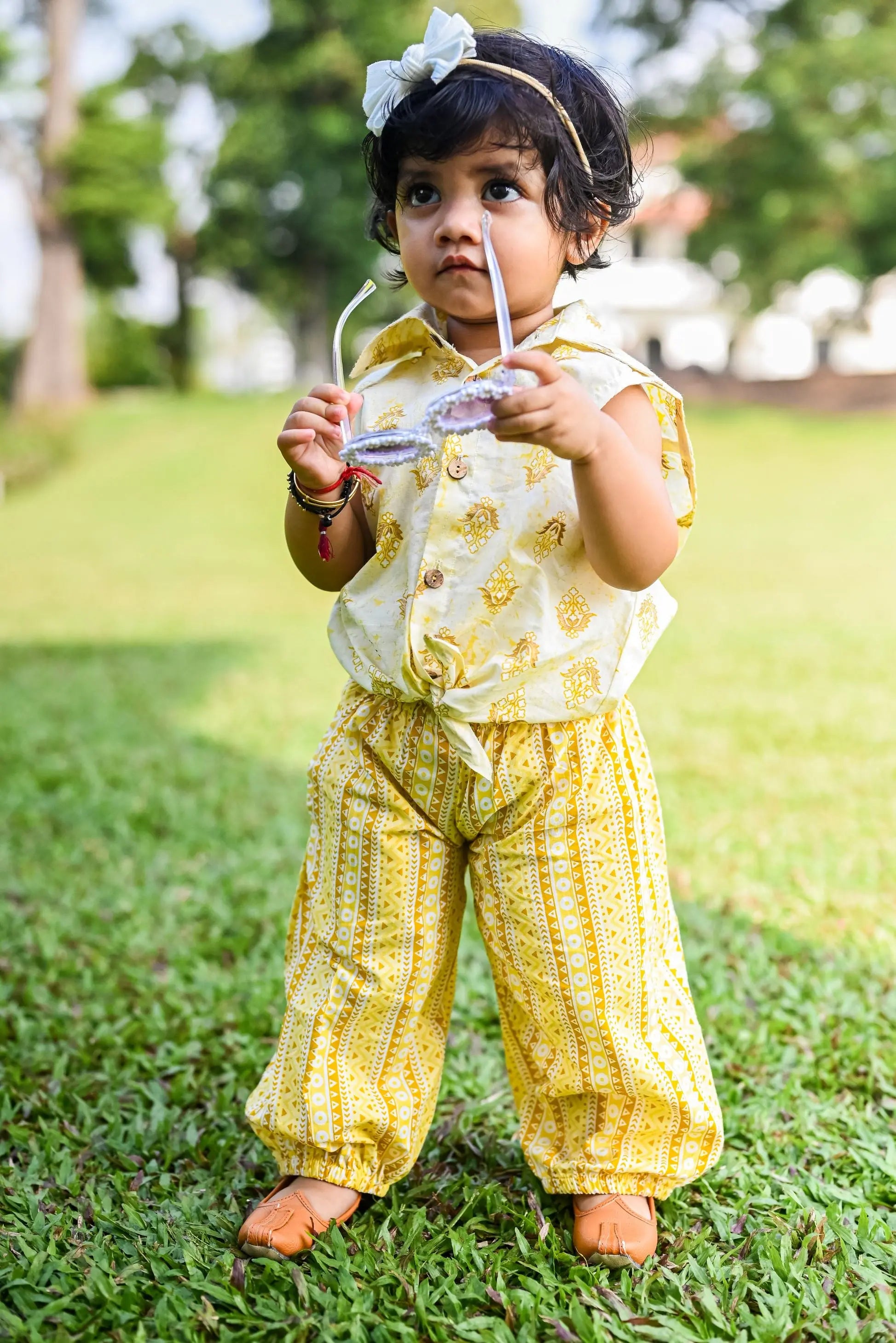 Lemonade Sleeveless Shirt & Bohemian Pants Set for girls Nimbu
