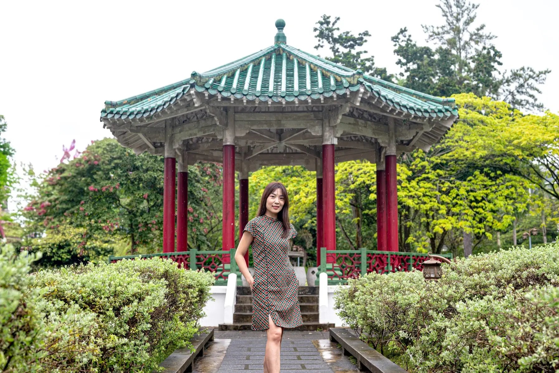 Gingham Women's Cheongsam Dress with Pockets in Checkered Green Nimbu