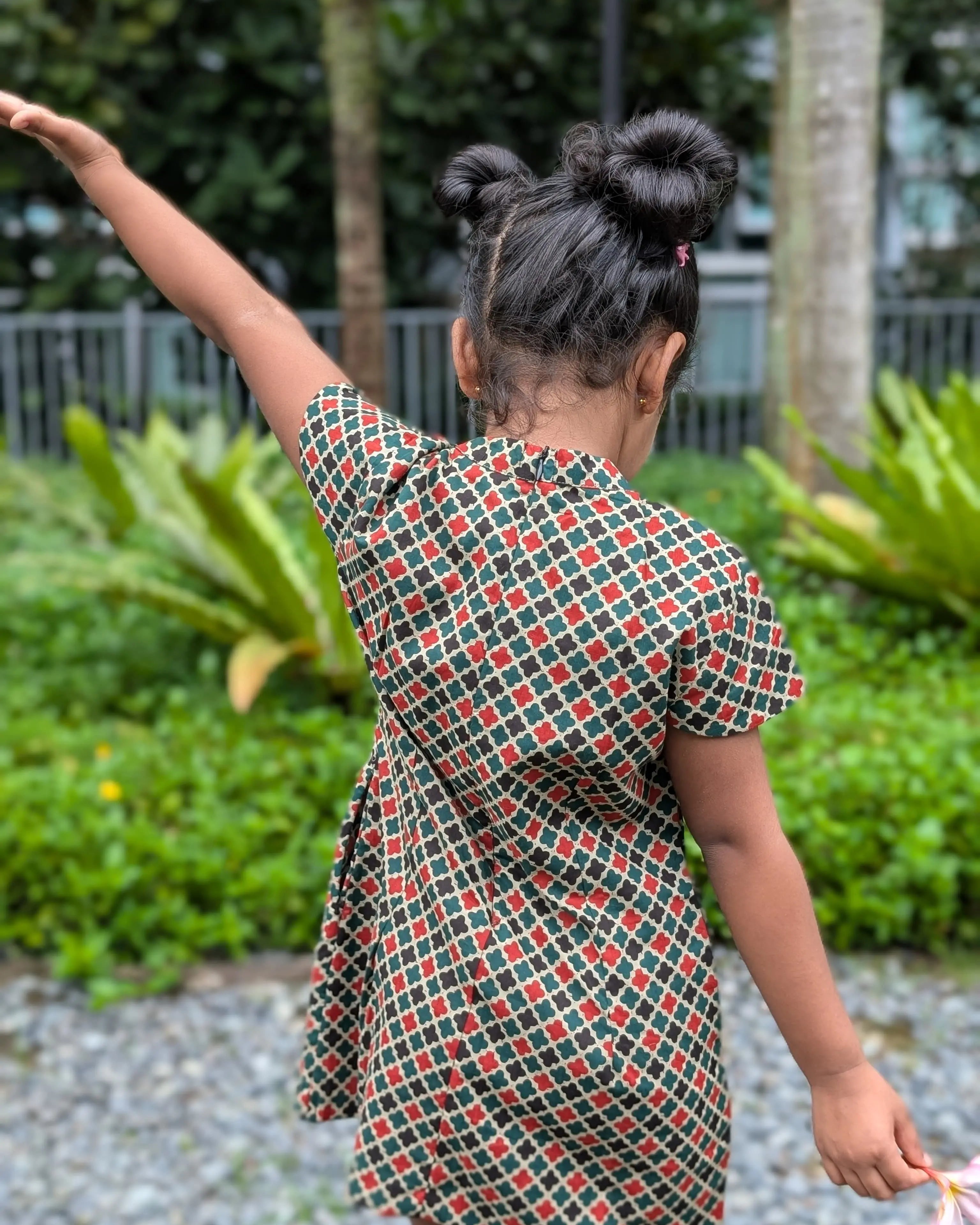 Gingham Girls Cotton Cheongsam Dress in Checkered Green Nimbu