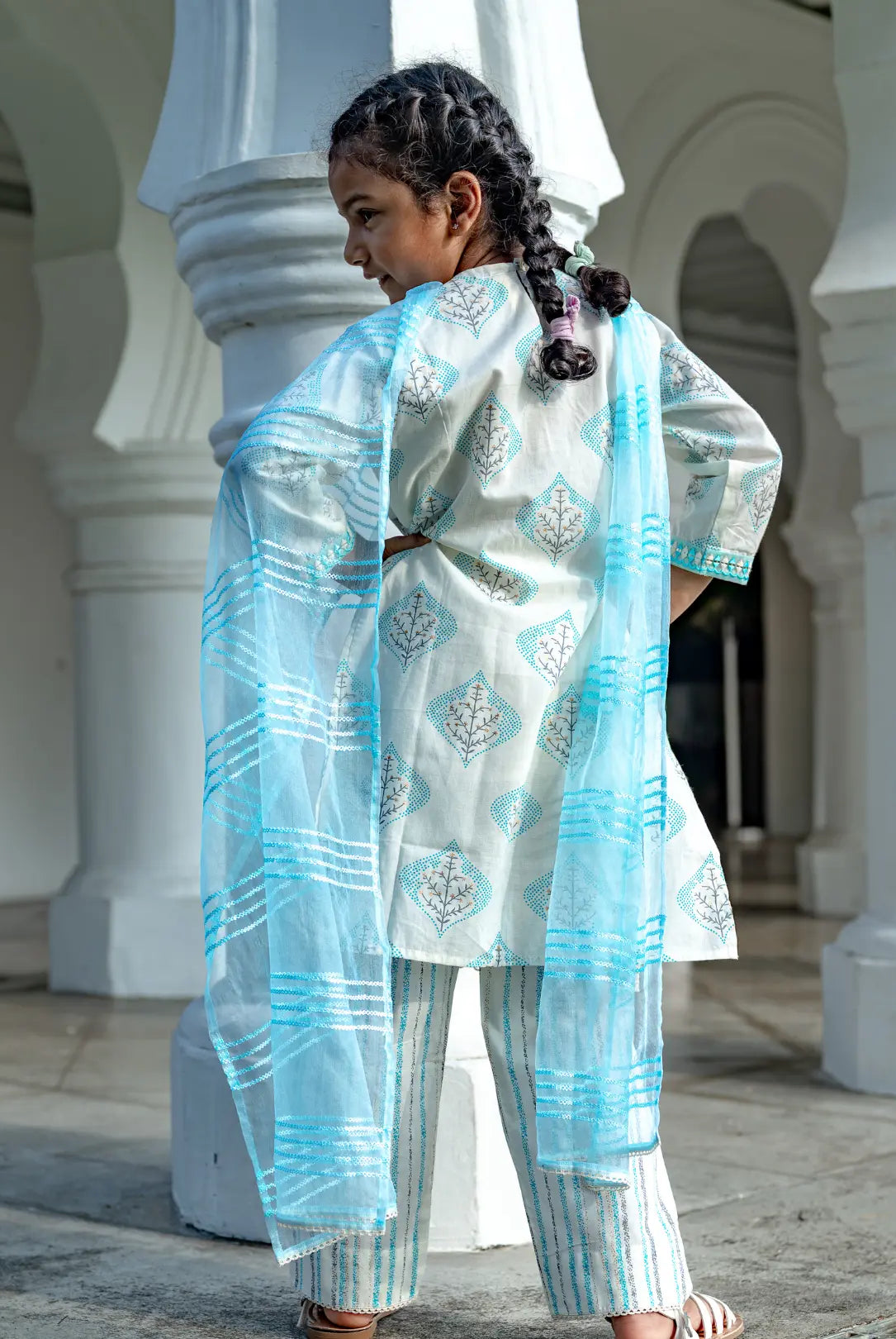 Gul Blue Girls Kurti with Pants Set in Cotton with Net Dupatta Nimbu