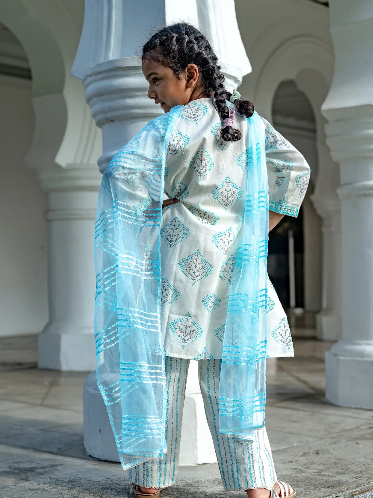 Gul Blue Girls Kurti with Pants Set in Cotton with Net Dupatta Nimbu