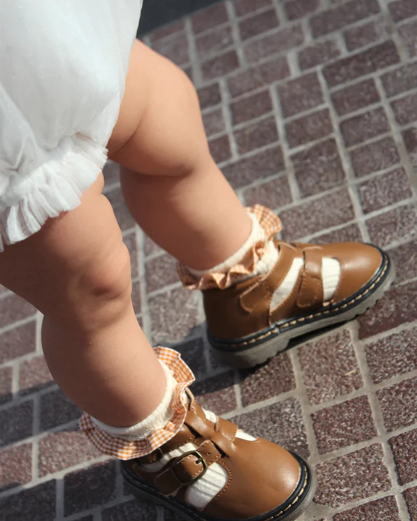 One, Two, Buckle my Shoe - Brown - Nimbu Kids