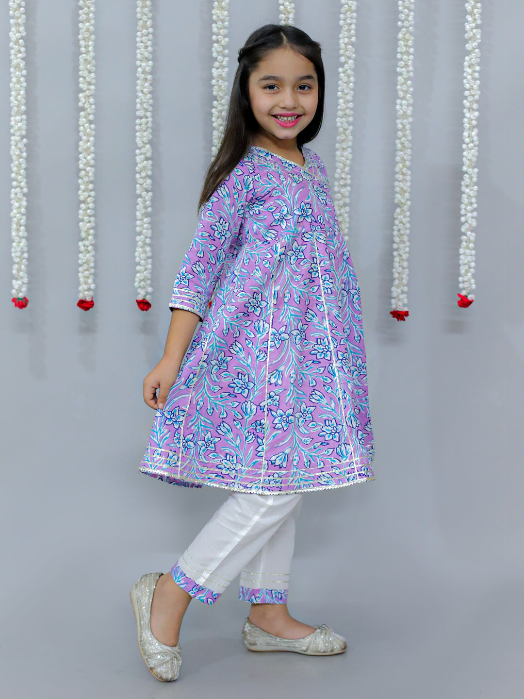 Lavender Fields Girls Cotton Kurta And Pants