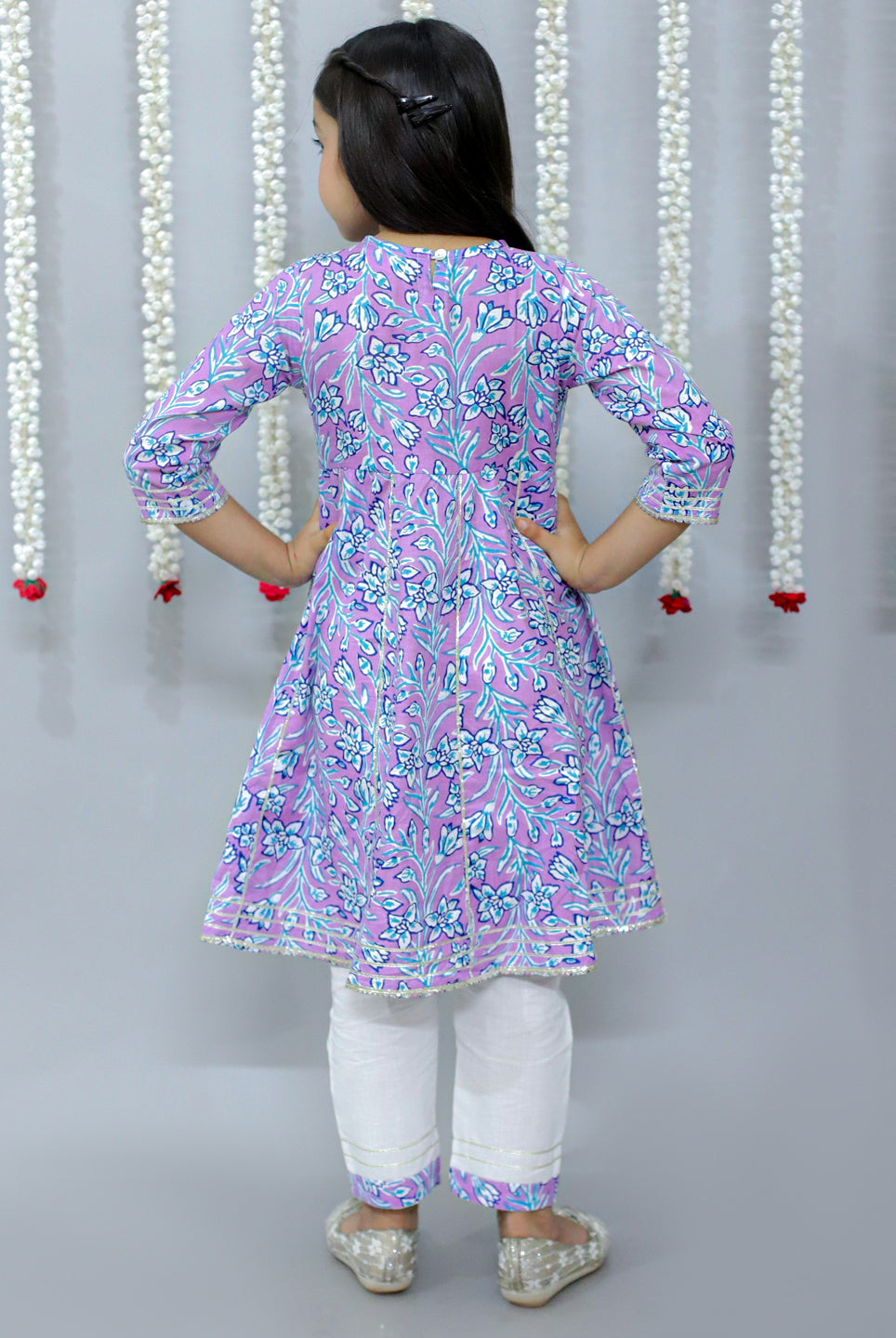 Lavender Fields Girls Cotton Kurta And Pants