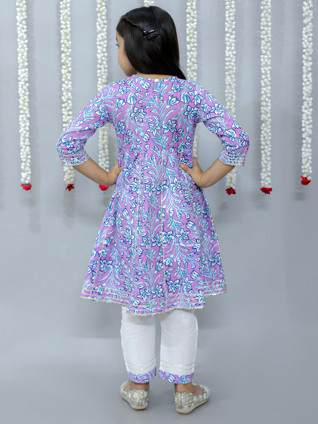 Lavender Fields Girls Cotton Kurta And Pants
