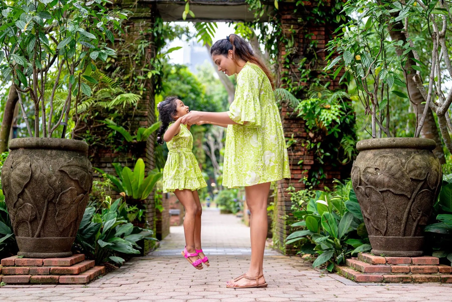 Kyra Breezy Pintuck Dress in Lime Green Nimbu