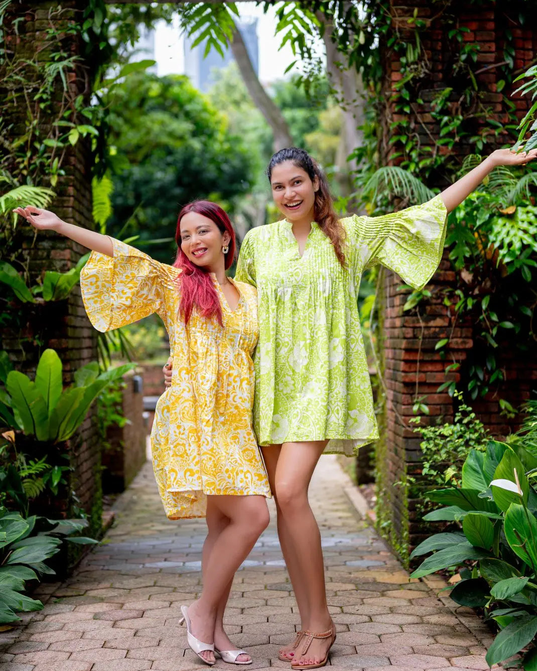 Kyra Breezy Womens Pintuck Dress in Nimbu Yellow Nimbu