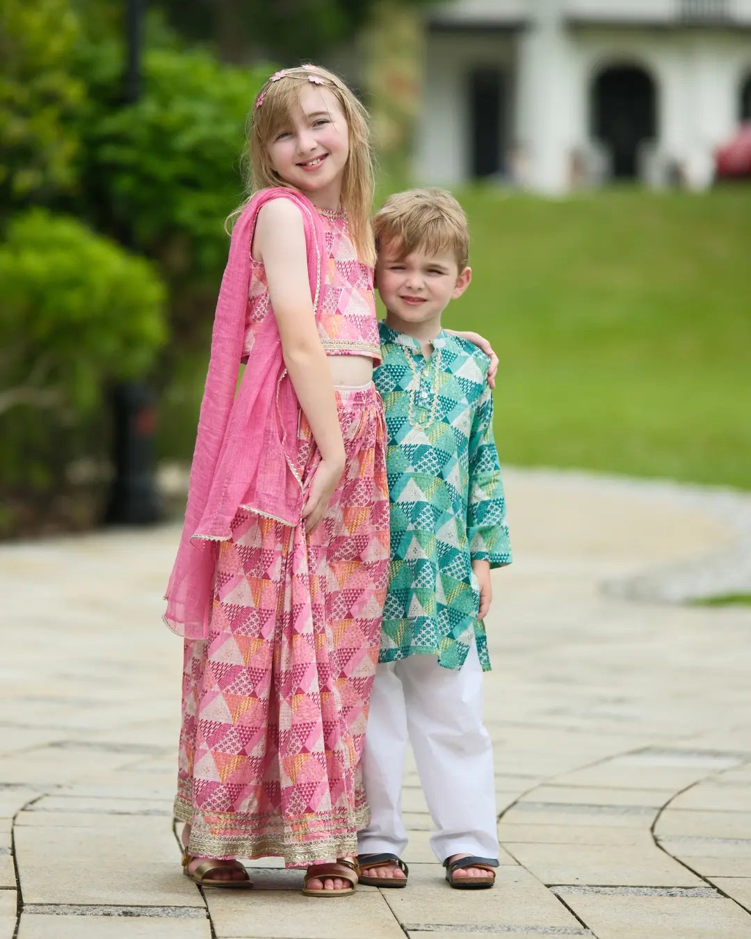 Mehak Pink Girls Sleeveless Sequinned Lehenga Set with Dupatta in Cotton Nimbu