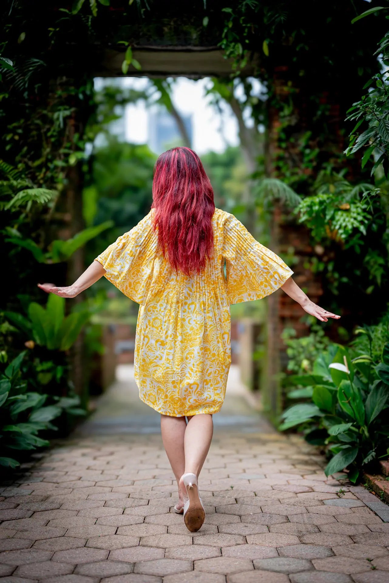 Kyra Breezy Womens Pintuck Dress in Nimbu Yellow Nimbu