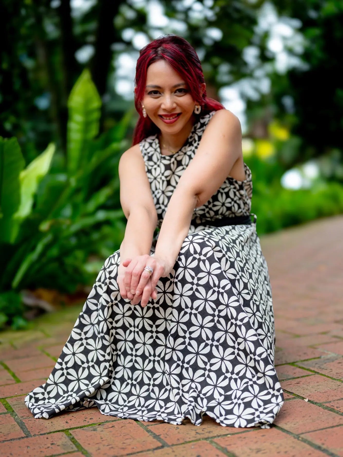 Elena Women's Flowy Dress with Belt in Black and White Nimbu