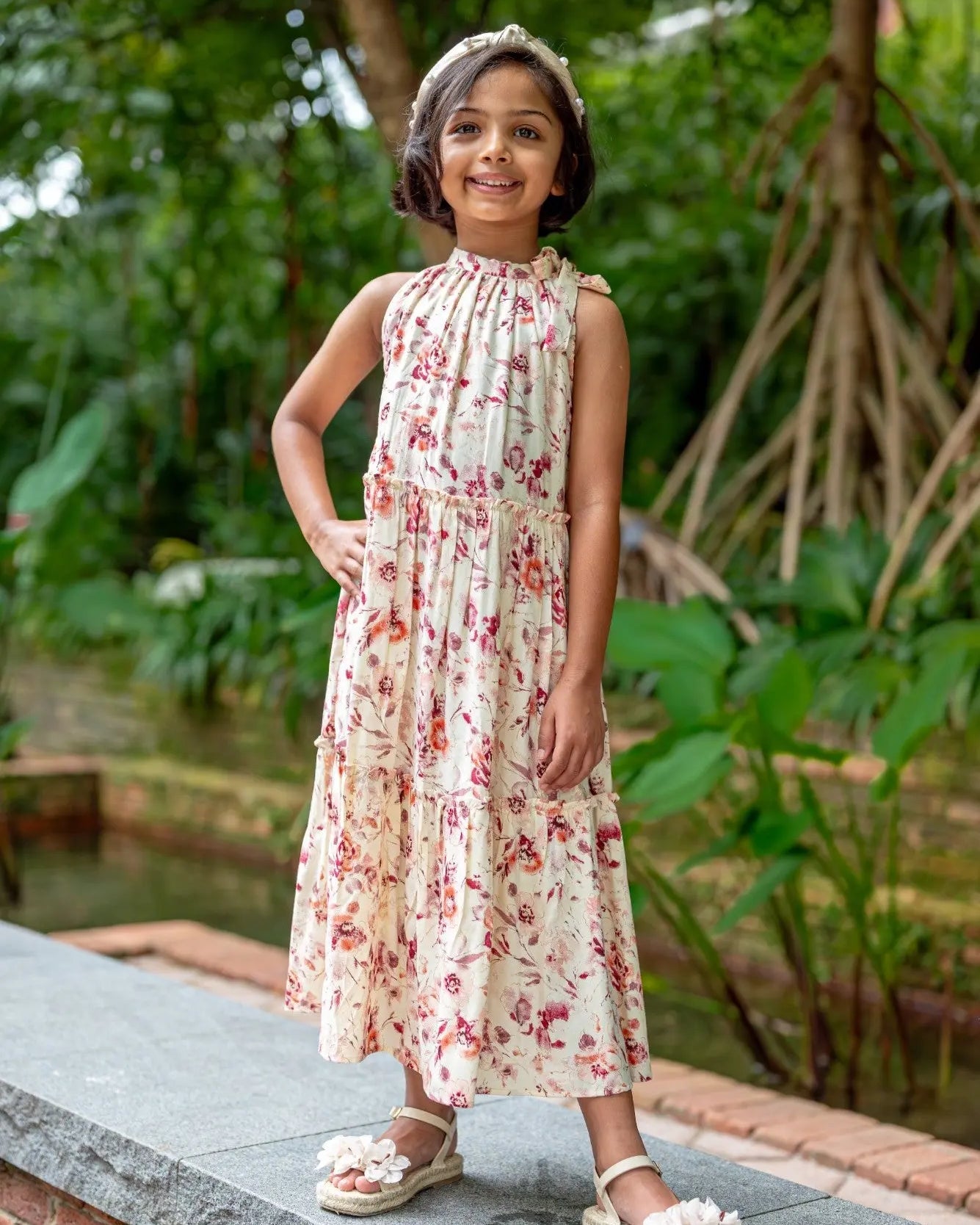 Elsa Girls Red Flowy Dress in Muslin Cotton Nimbu