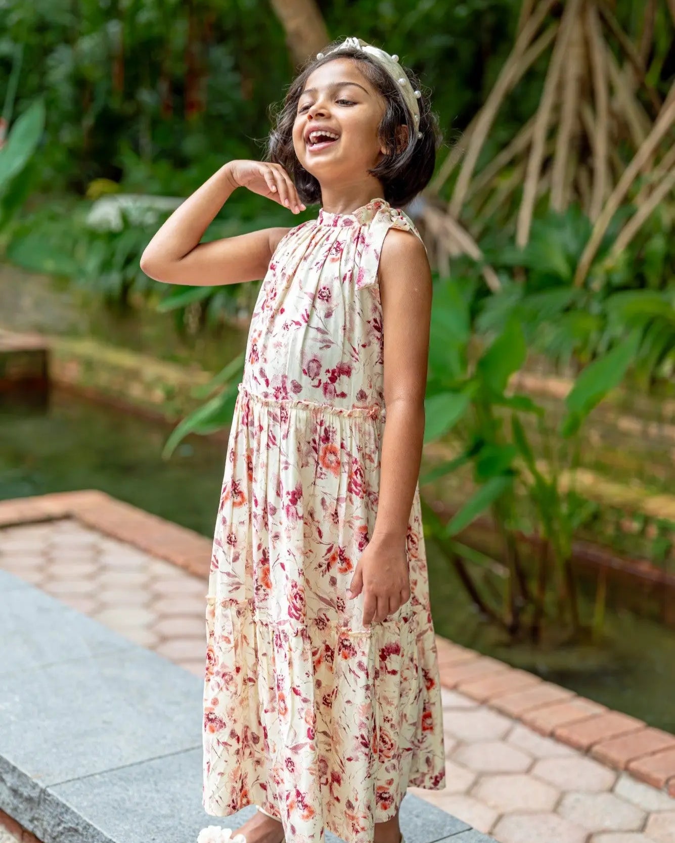 Elsa Girls Red Flowy Dress in Muslin Cotton Nimbu