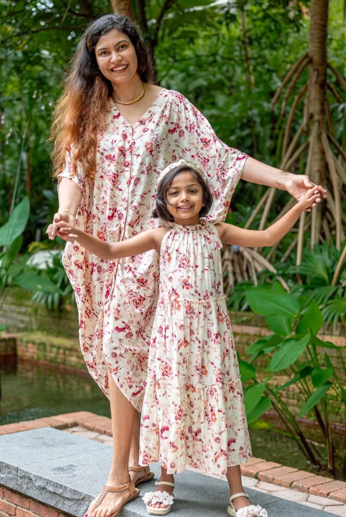 Mira Women's Off White Flowy Shirt Dress in Cotton Nimbu