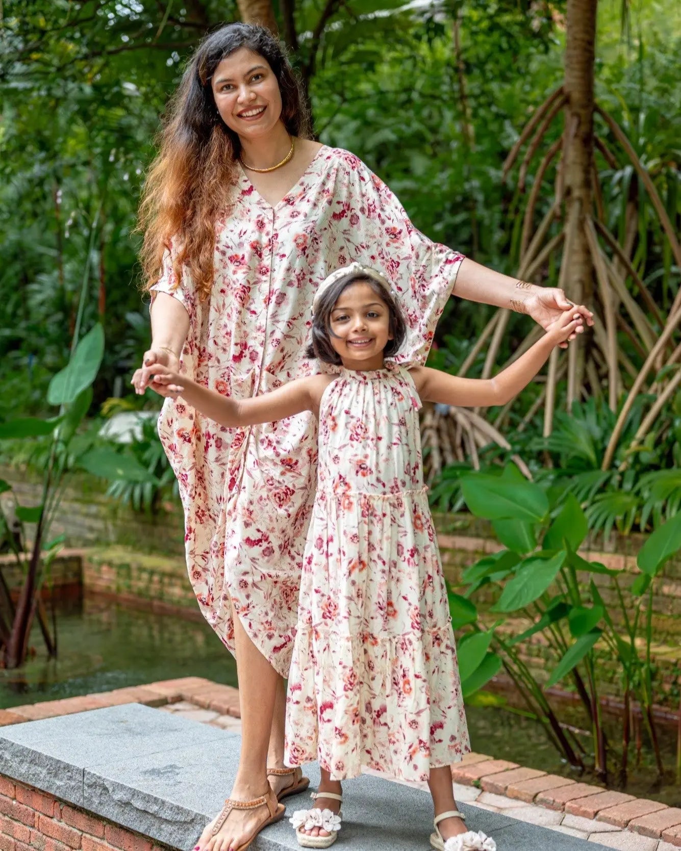 Mira Women's Off White Flowy Shirt Dress in Cotton Nimbu