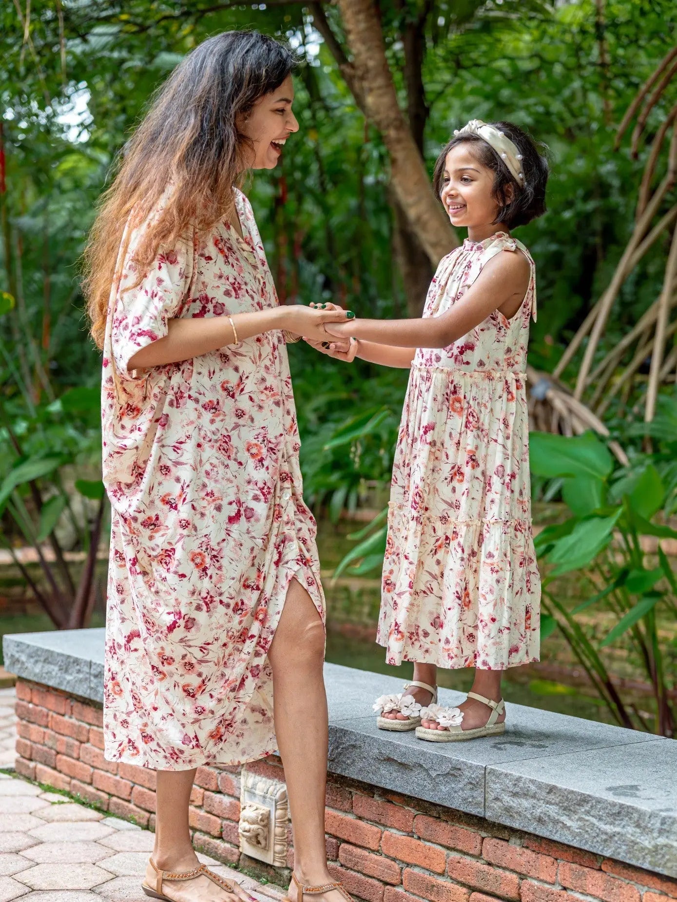 Mira Women's Off White Flowy Shirt Dress in Cotton Nimbu