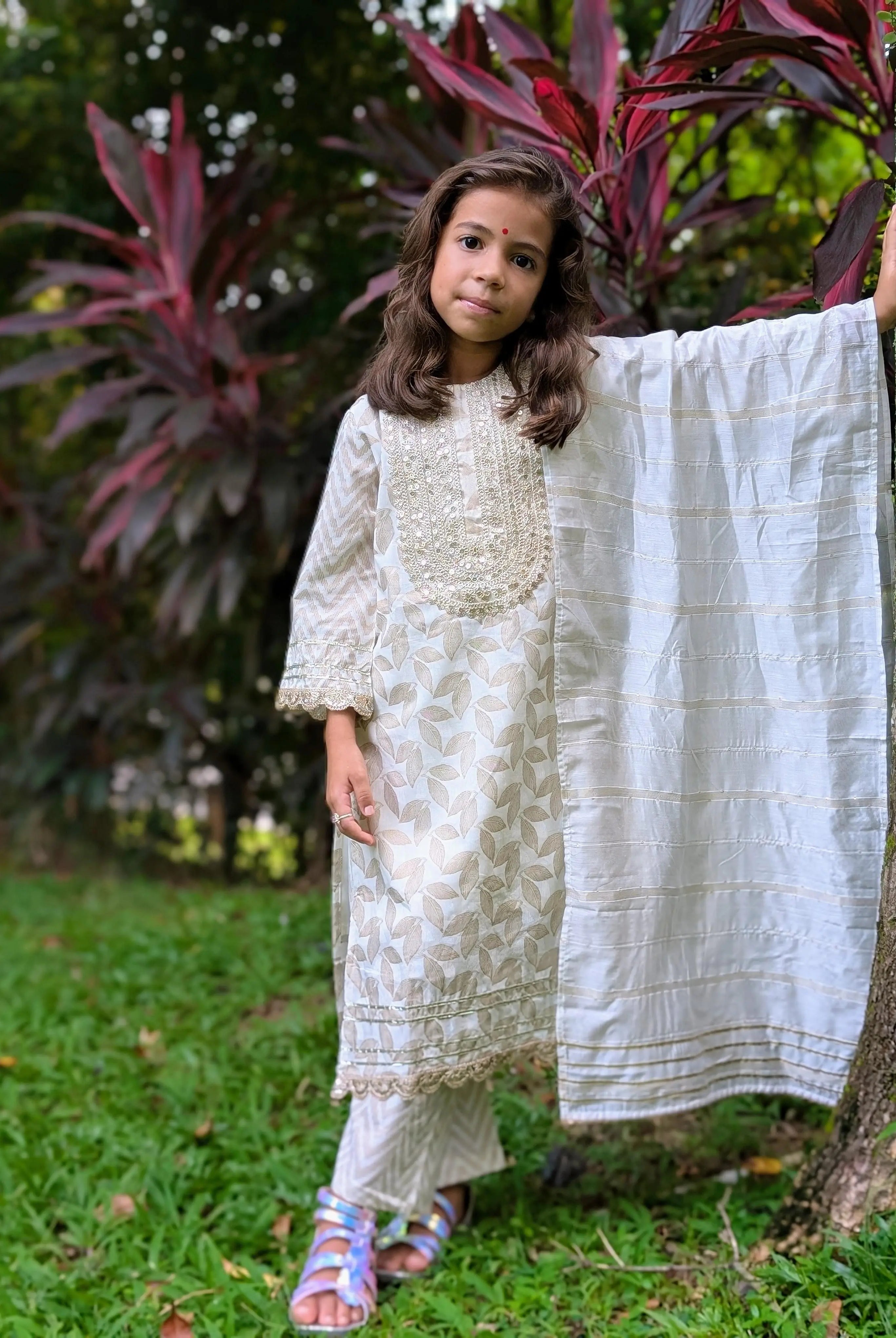 Zoya Girls White & Gold Kurta Salwar in Cotton Nimbu