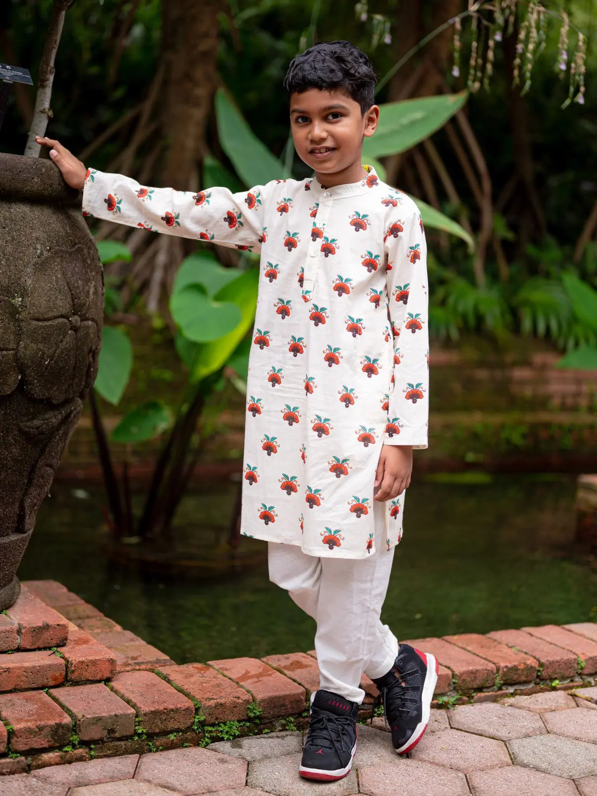 Rosa Boys Cotton Kurta Pajama Set in Off White Nimbu