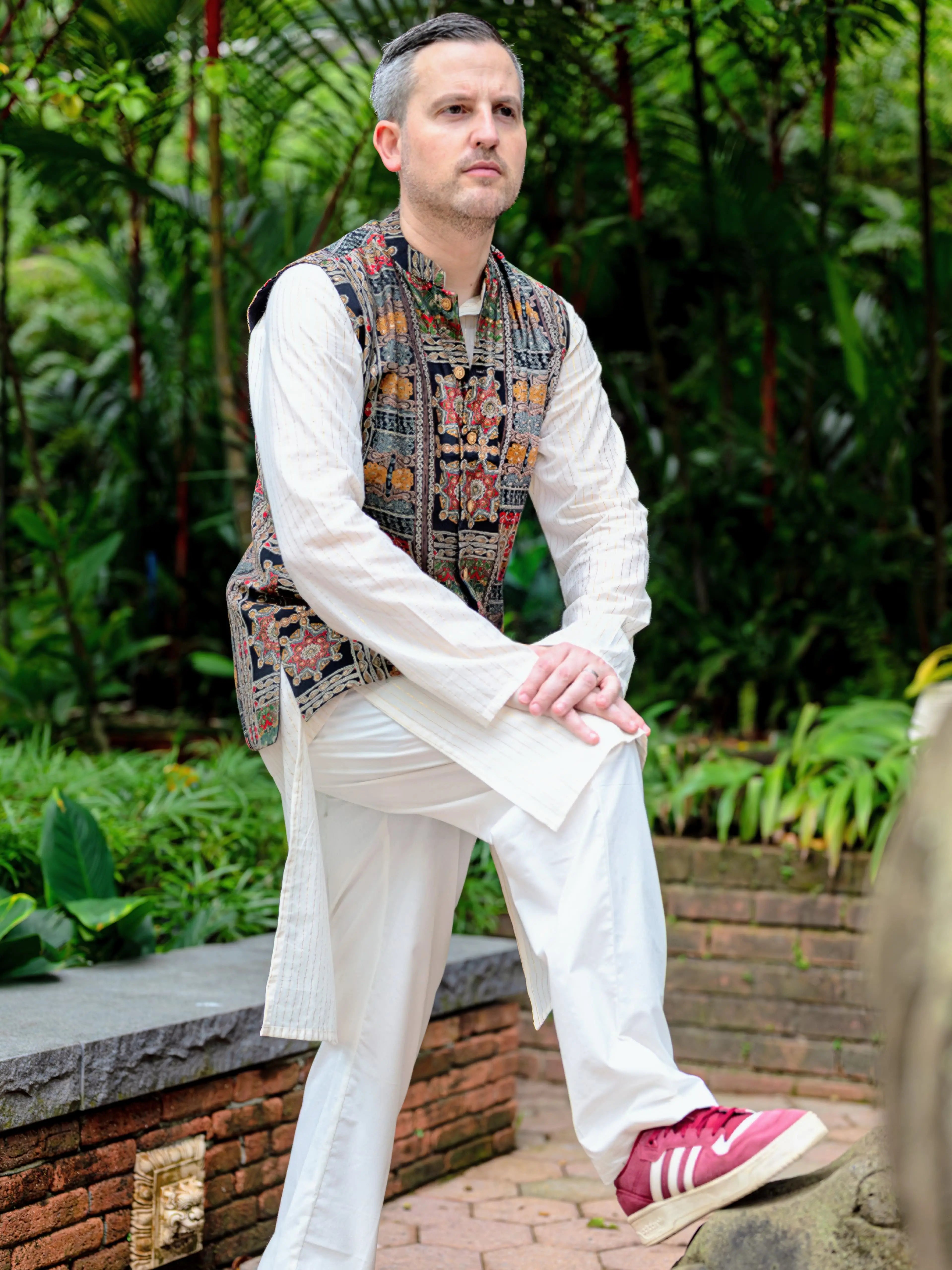 Shan Black men's 3pc Kurta Jacket set in Muslin Cotton Nimbu