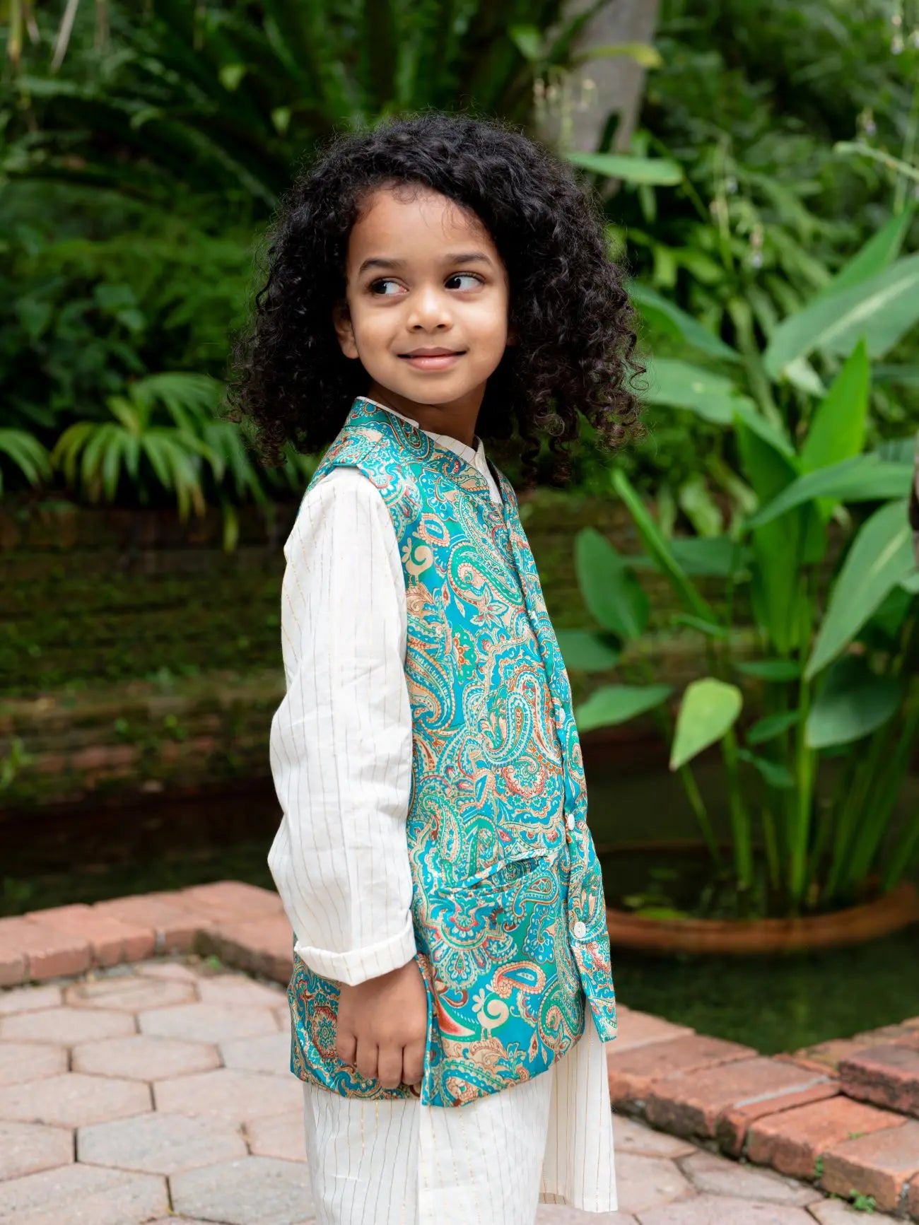 Shan Boys Muslin Cotton Kurta Pajama Jacket set in Green Paisley Nimbu