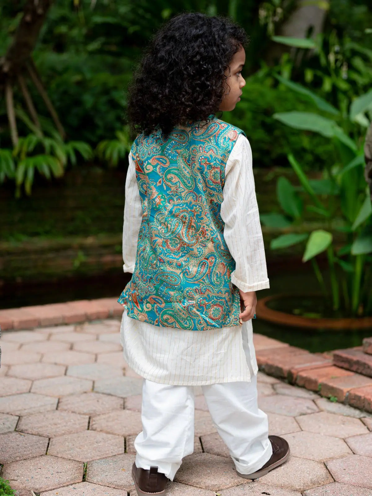 Shan Boys Muslin Cotton Kurta Pajama Jacket set in Green Paisley Nimbu
