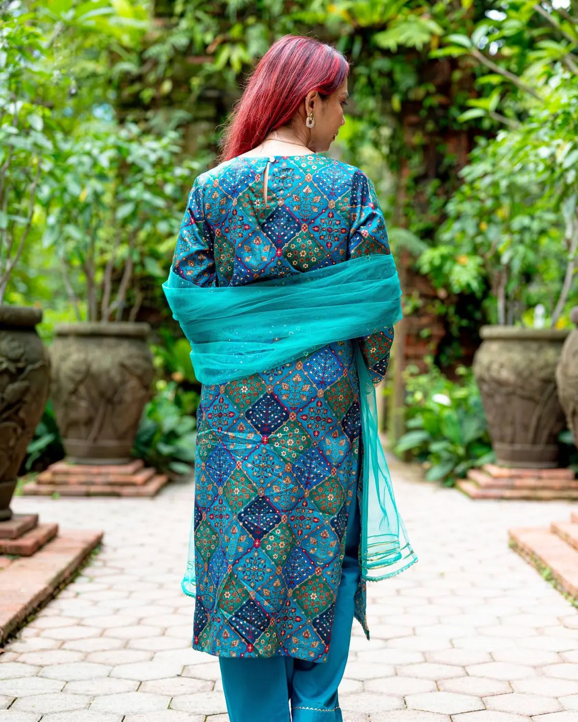 Shan Green Women's 3pc Kurta set with Dupatta in Muslin Cotton Nimbu