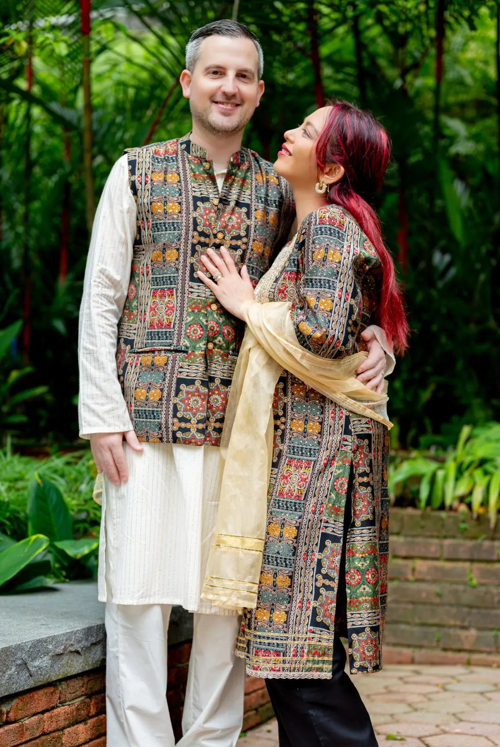 Shan Black women's 3pc Kurta set with Dupatta in Muslin Cotton Nimbu