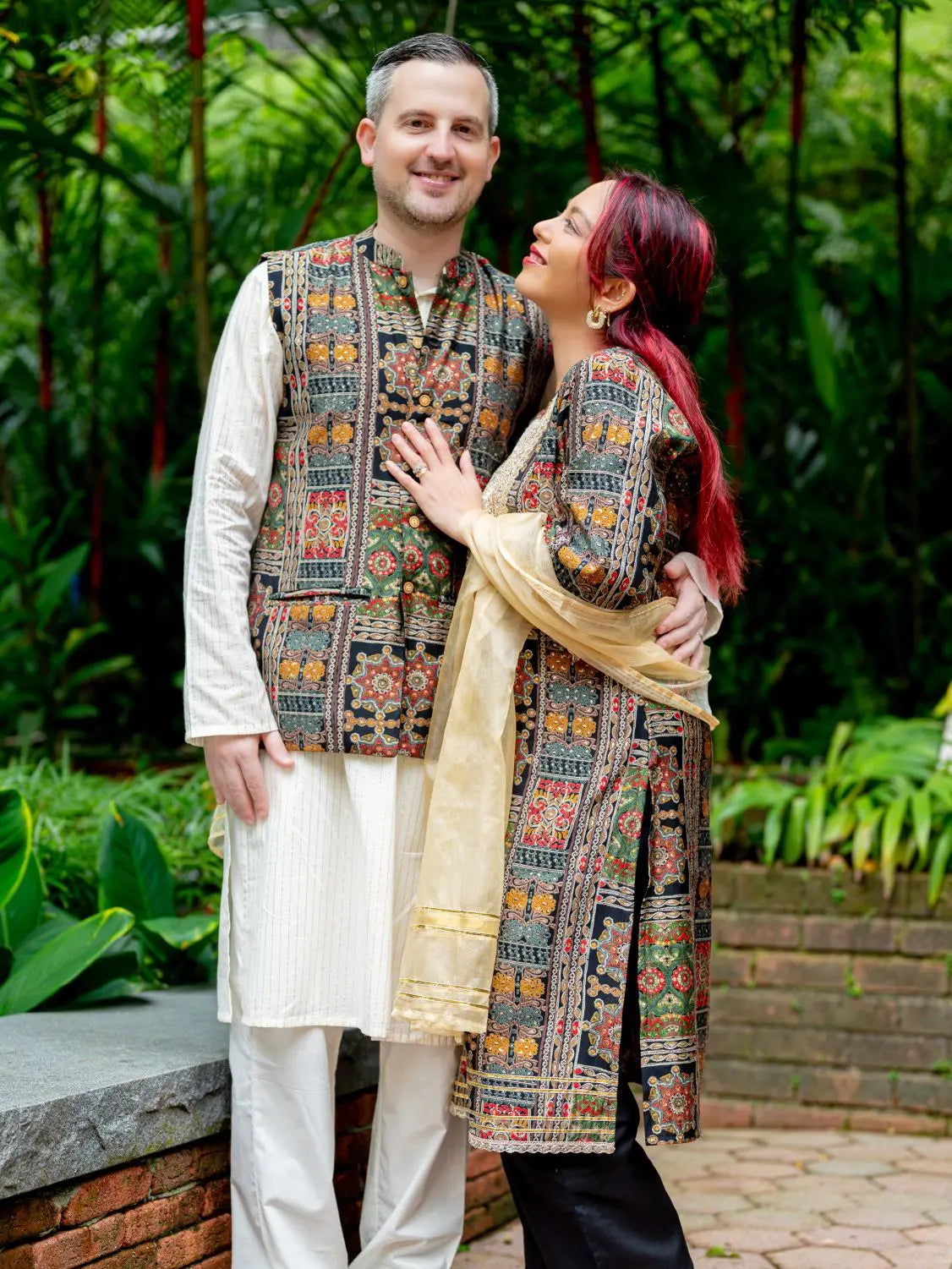 Shan Black women's 3pc Kurta set with Dupatta in Muslin Cotton Nimbu