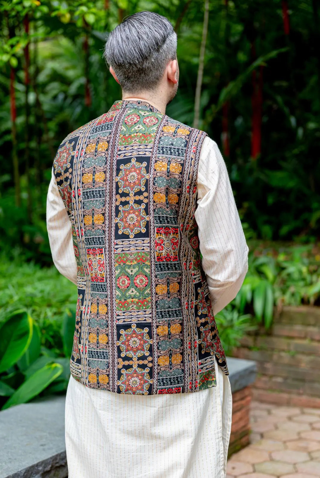 Shan Black men's 3pc Kurta Jacket set in Muslin Cotton Nimbu