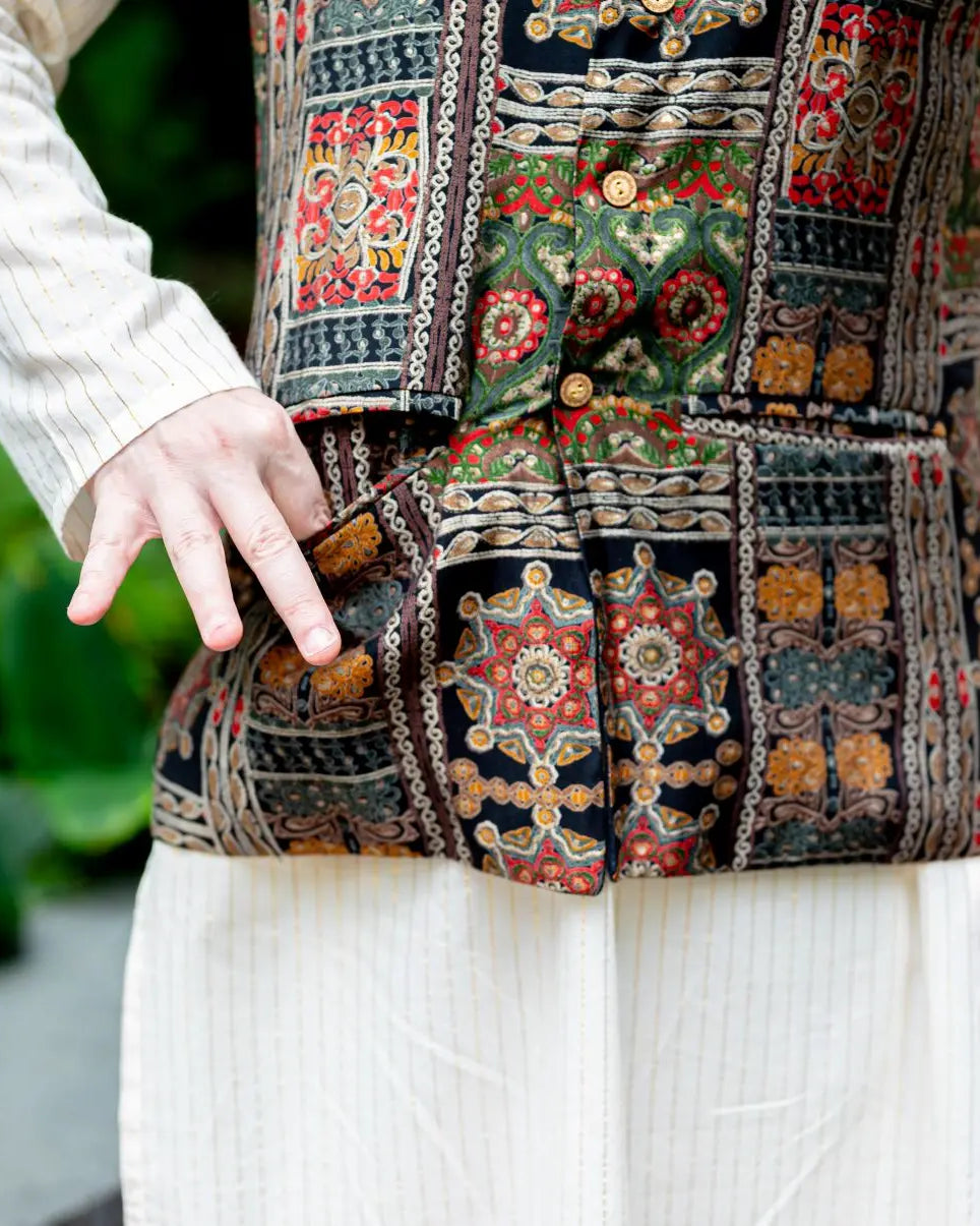 Shan Black men's 3pc Kurta Jacket set in Muslin Cotton Nimbu