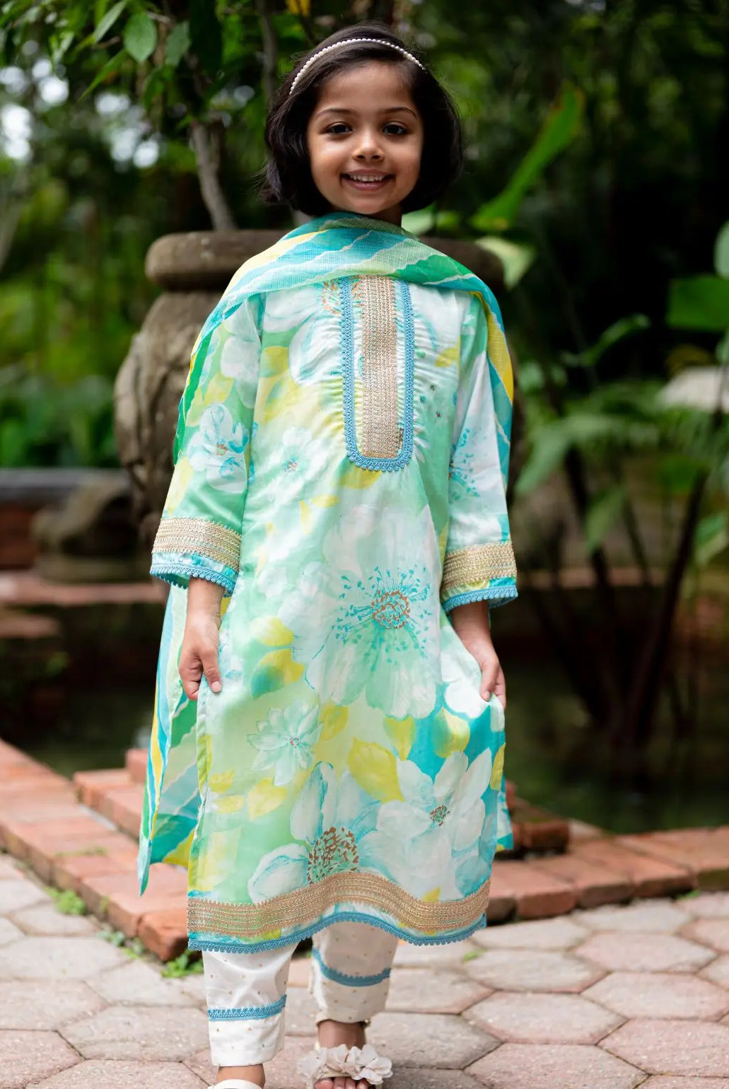 Simar Girls Kurta Pant with Dupatta Set in Green Floral Nimbu