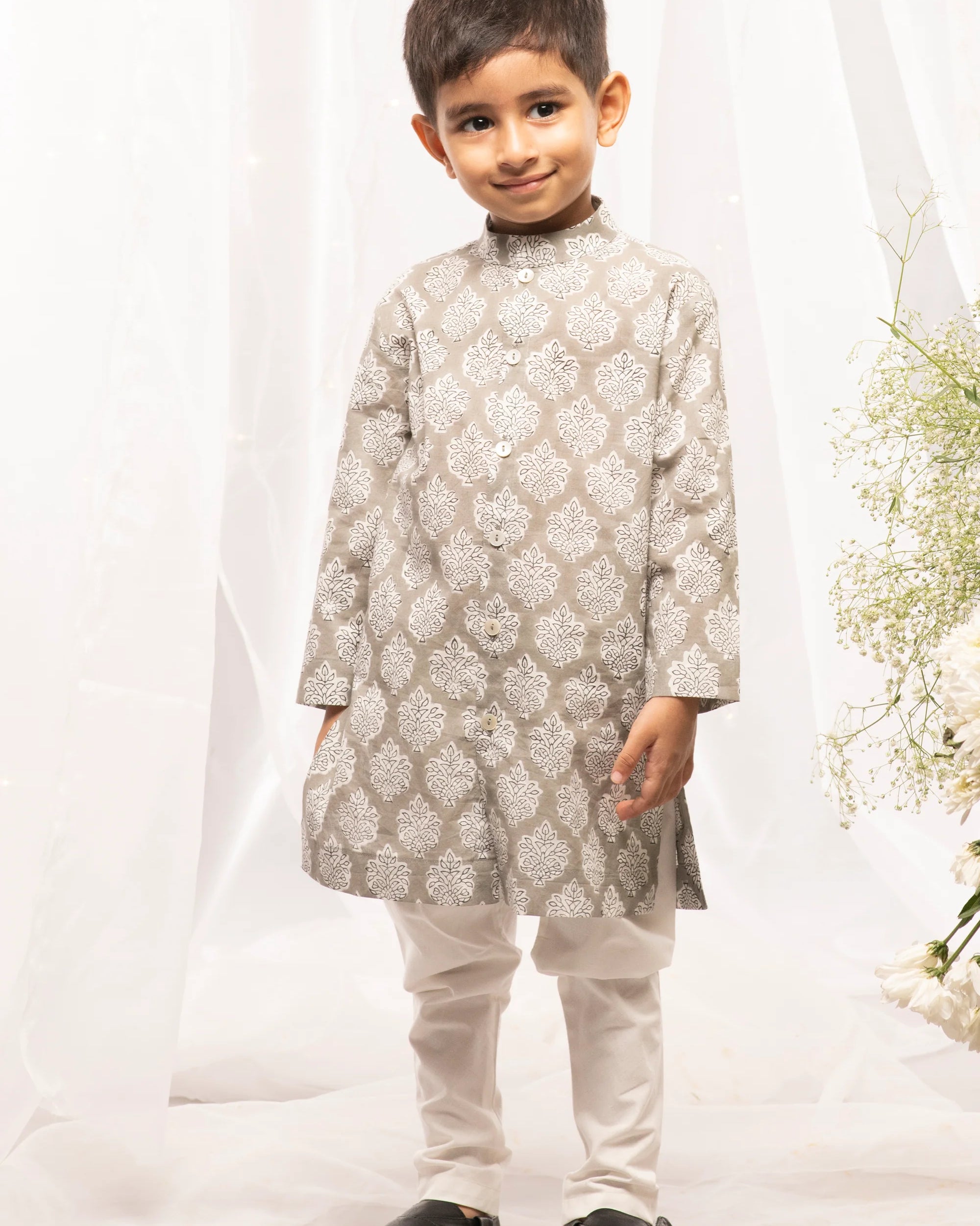 Boys Grey Printed Floral Bundi Kurta Set